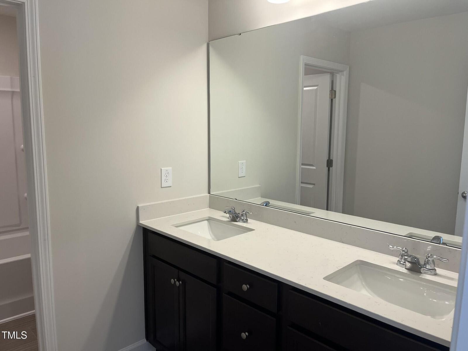 Image 8 of Davidson Homes' New Home at 433 Old Fashioned Way