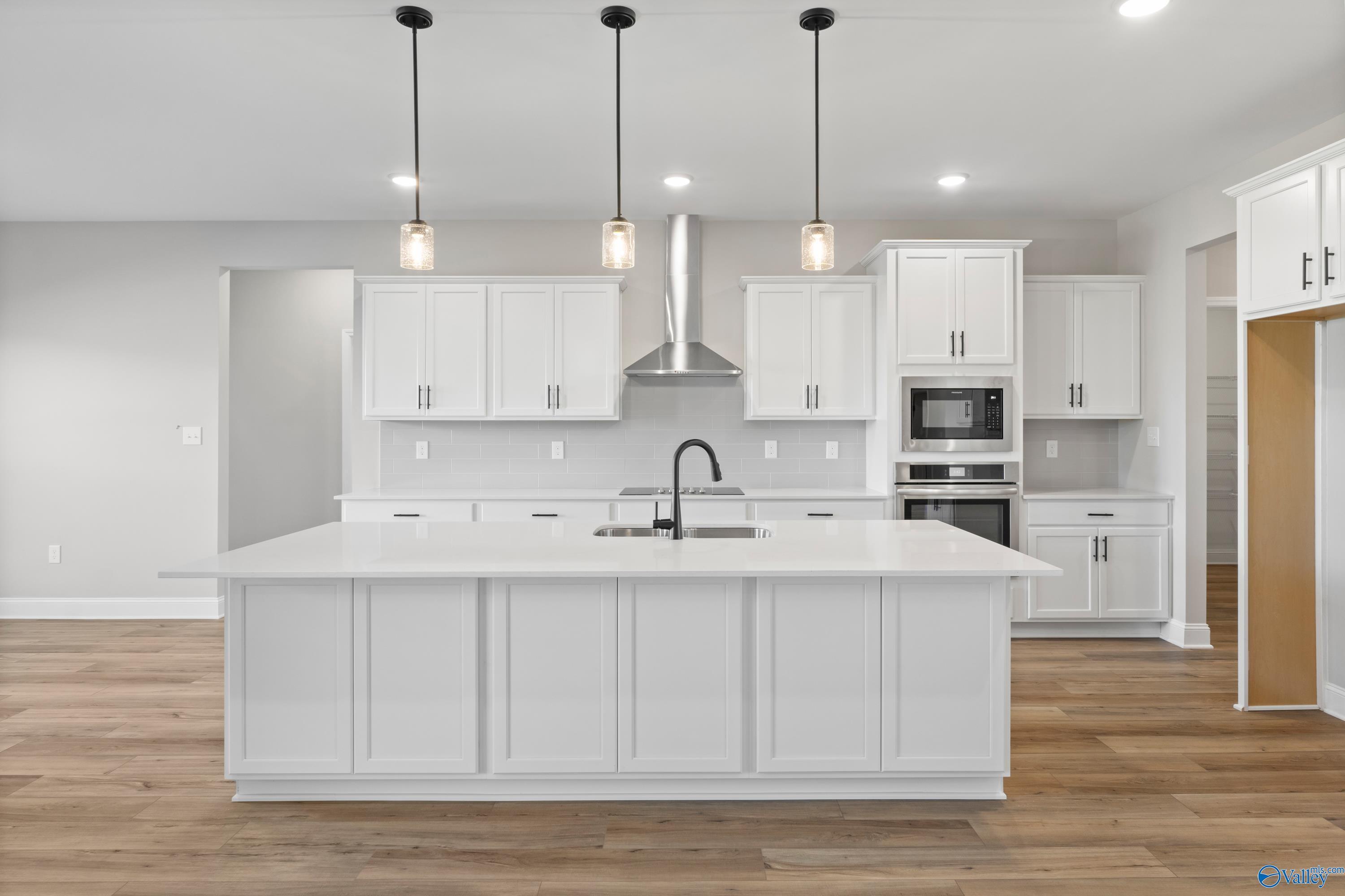 Image 9 of Davidson Homes' New Home at 202 Applewood Court