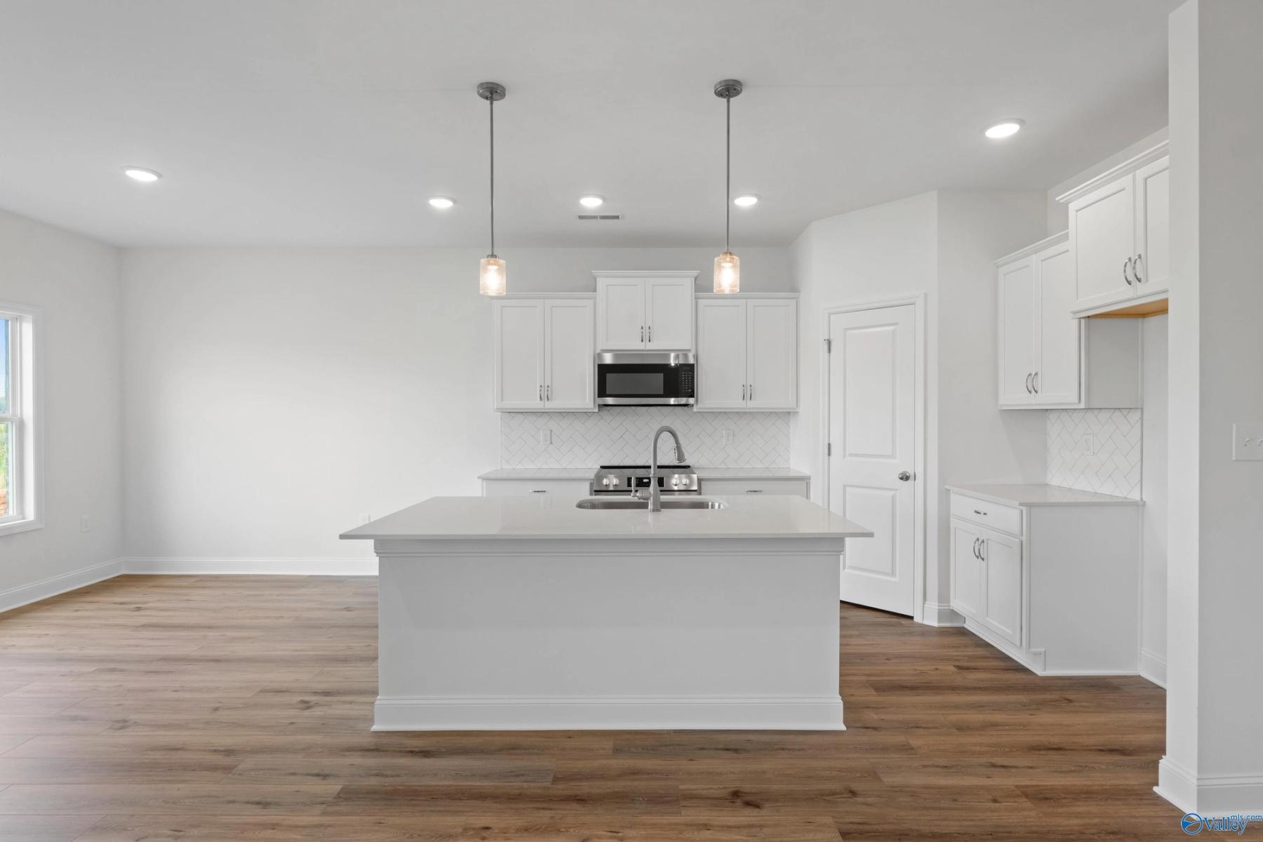 Image 8 of Davidson Homes' New Home at 154 Heritage Lakes Boulevard