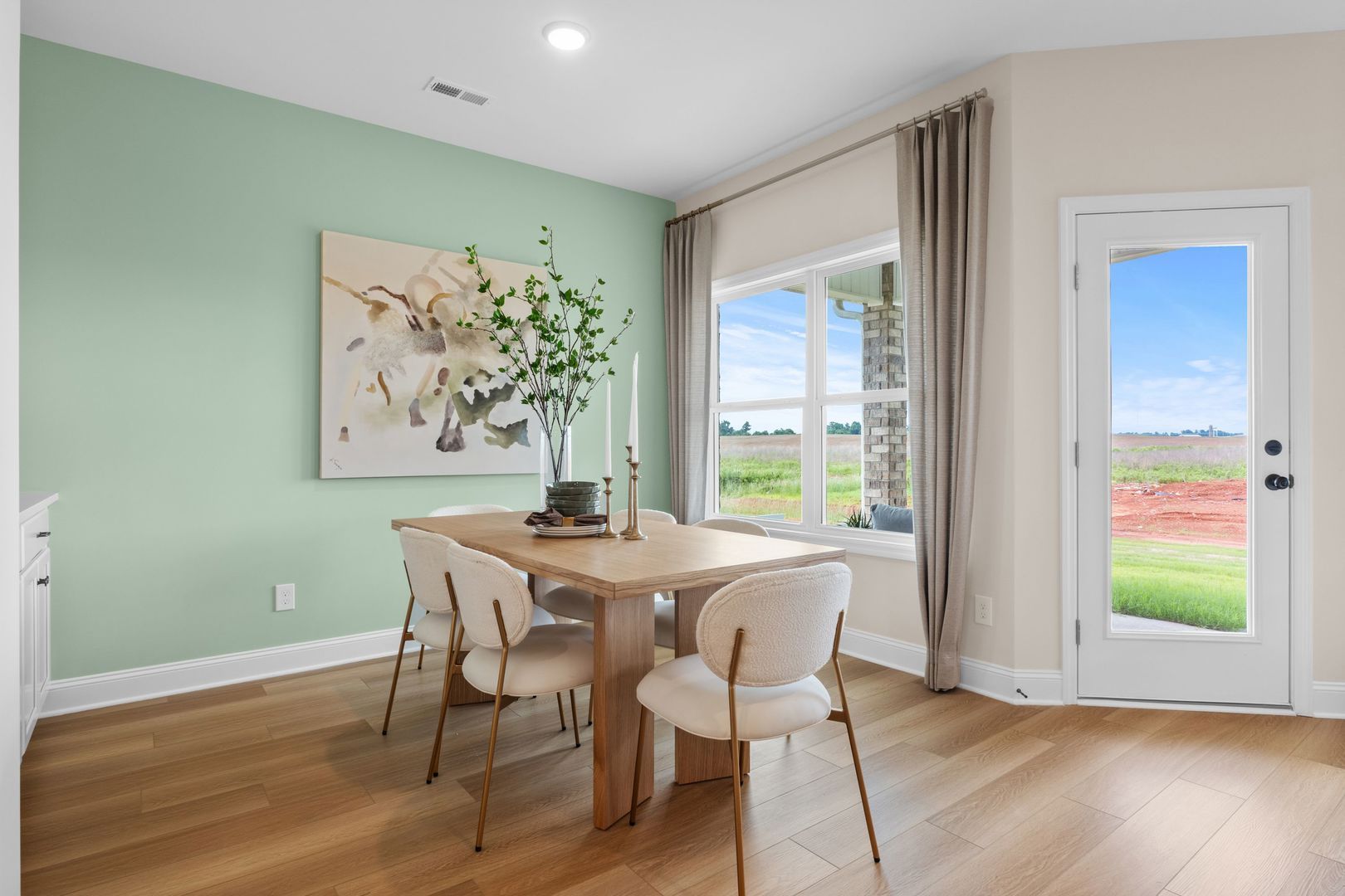 Image 13 of Davidson Homes' New Home at 215 Saddletree Drive