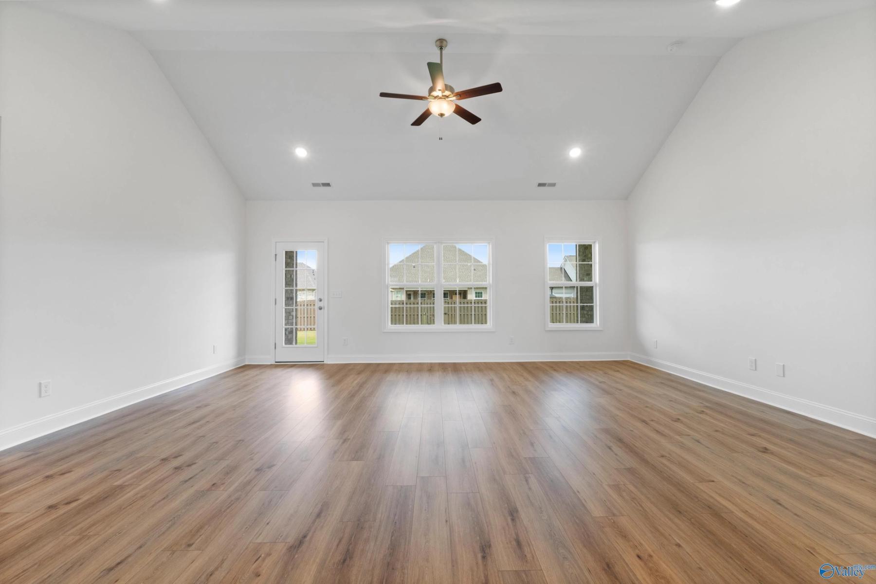 Image 11 of Davidson Homes' New Home at 103 Lucy Lynn Boulevard