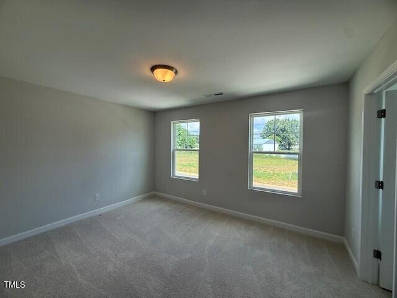 Image 15 of Davidson Homes' New Home at 301 Gregory Village Drive