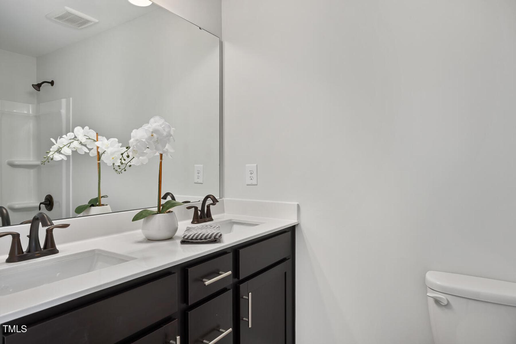 Image 13 of Davidson Homes' New Home at 176 Van Winkle Street