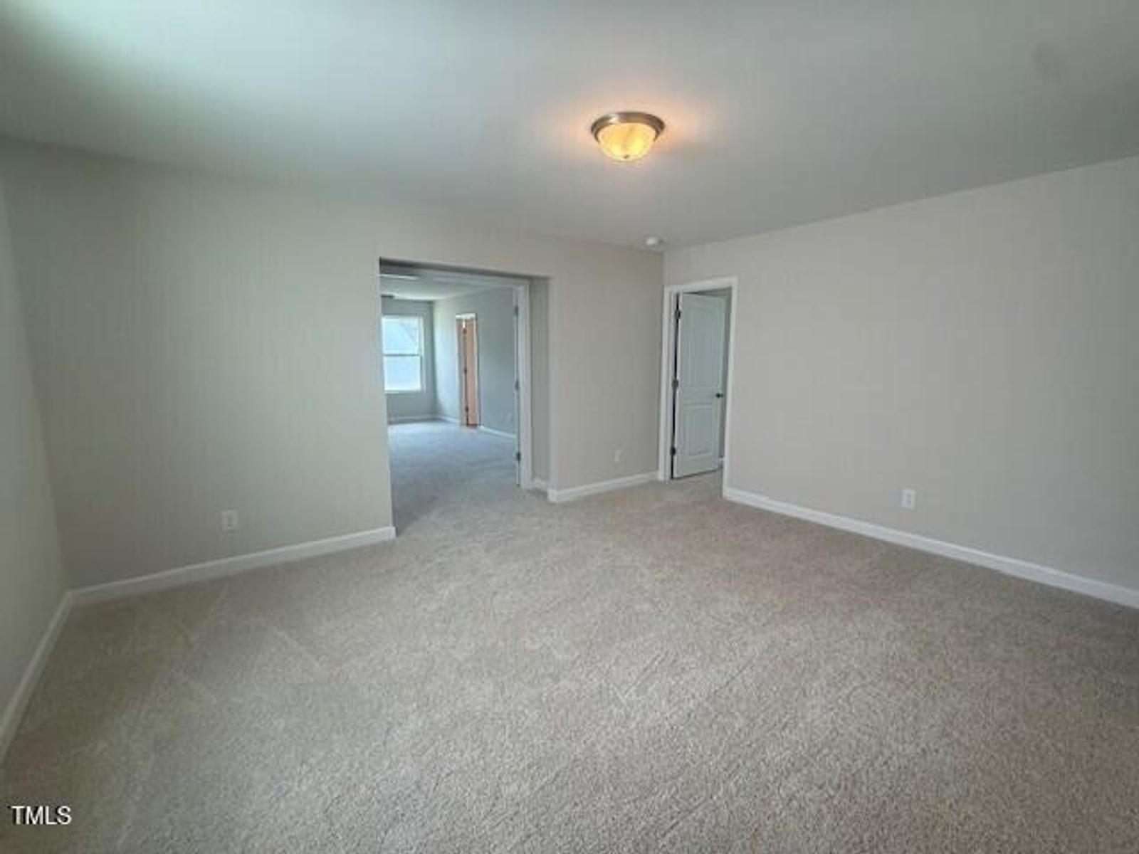 Image 20 of Davidson Homes' New Home at 307 Gregory Village Drive
