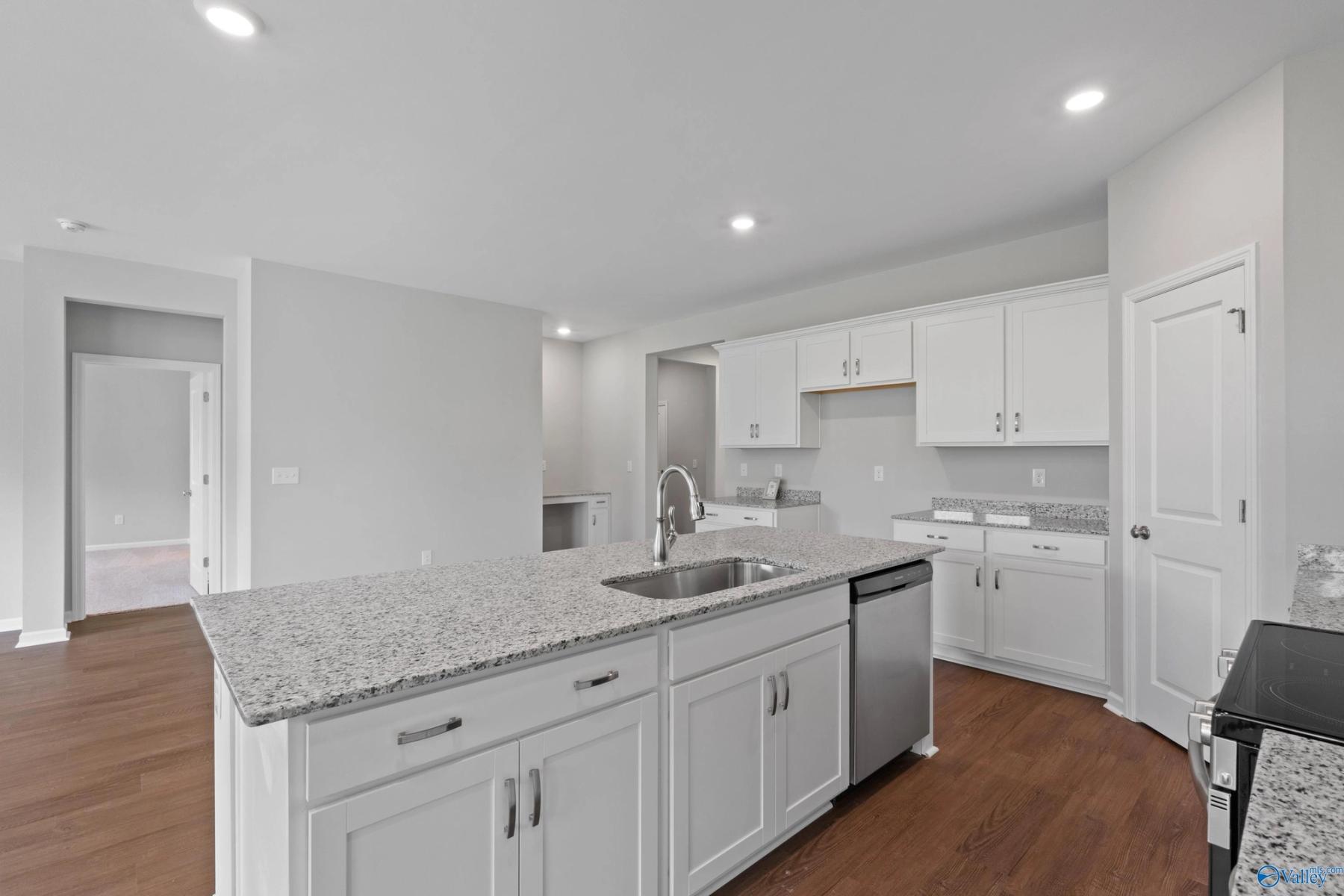Image 19 of Davidson Homes' New Home at 148 Aurora Circle