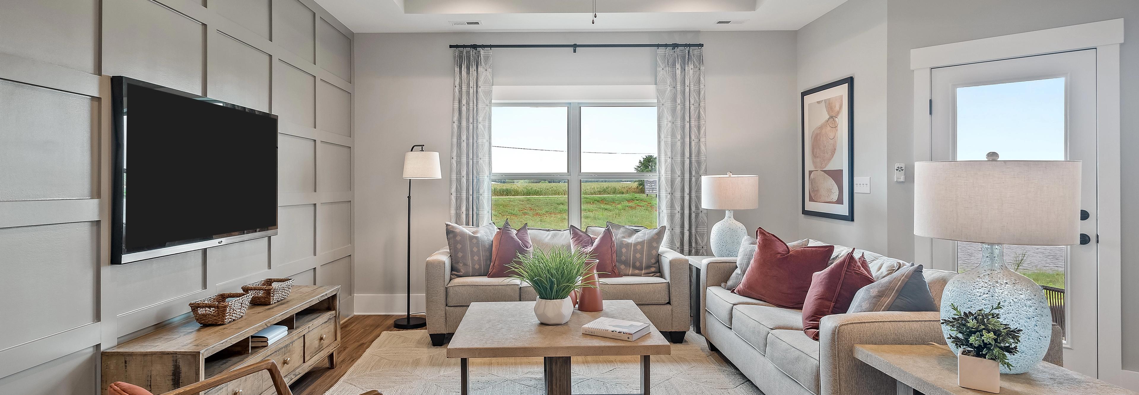 Beautiful Heritage Lakes Open Floor Plan