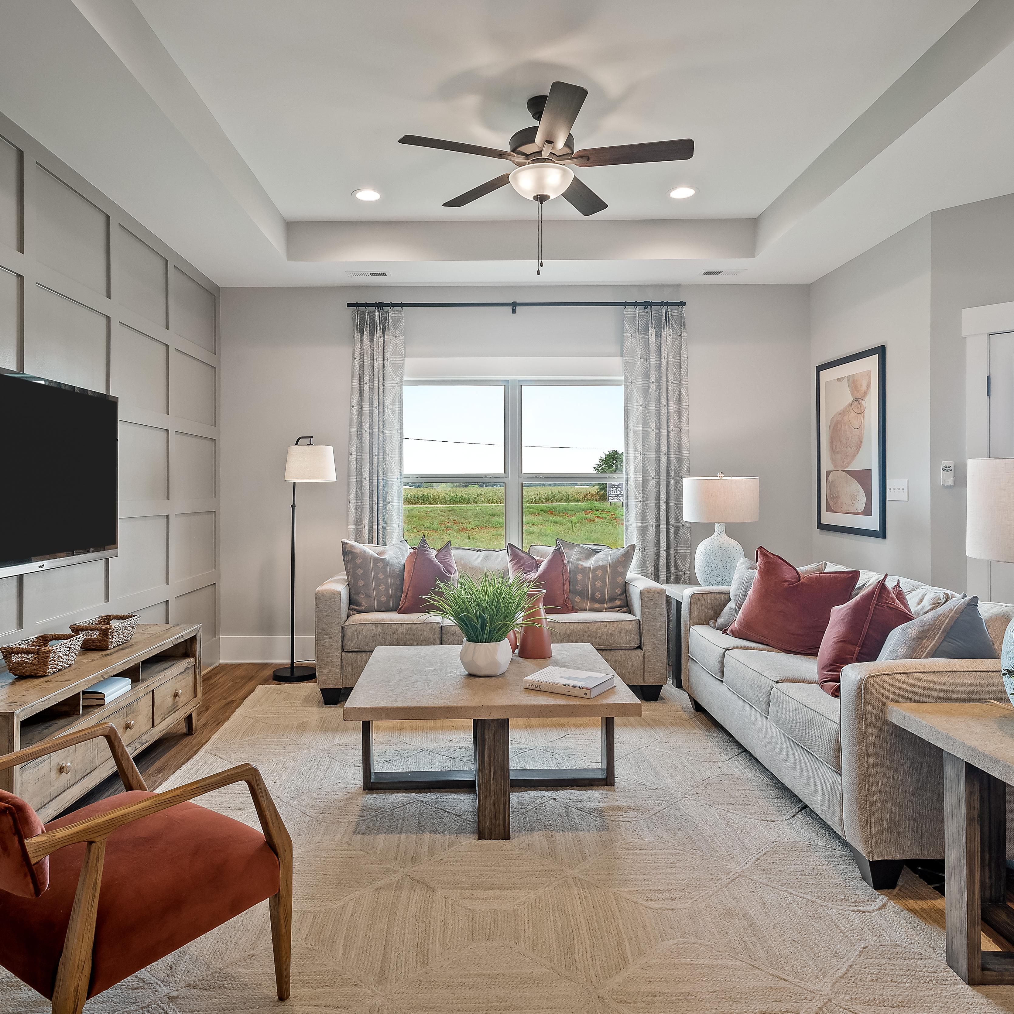 Beautiful Heritage Lakes Open Floor Plan