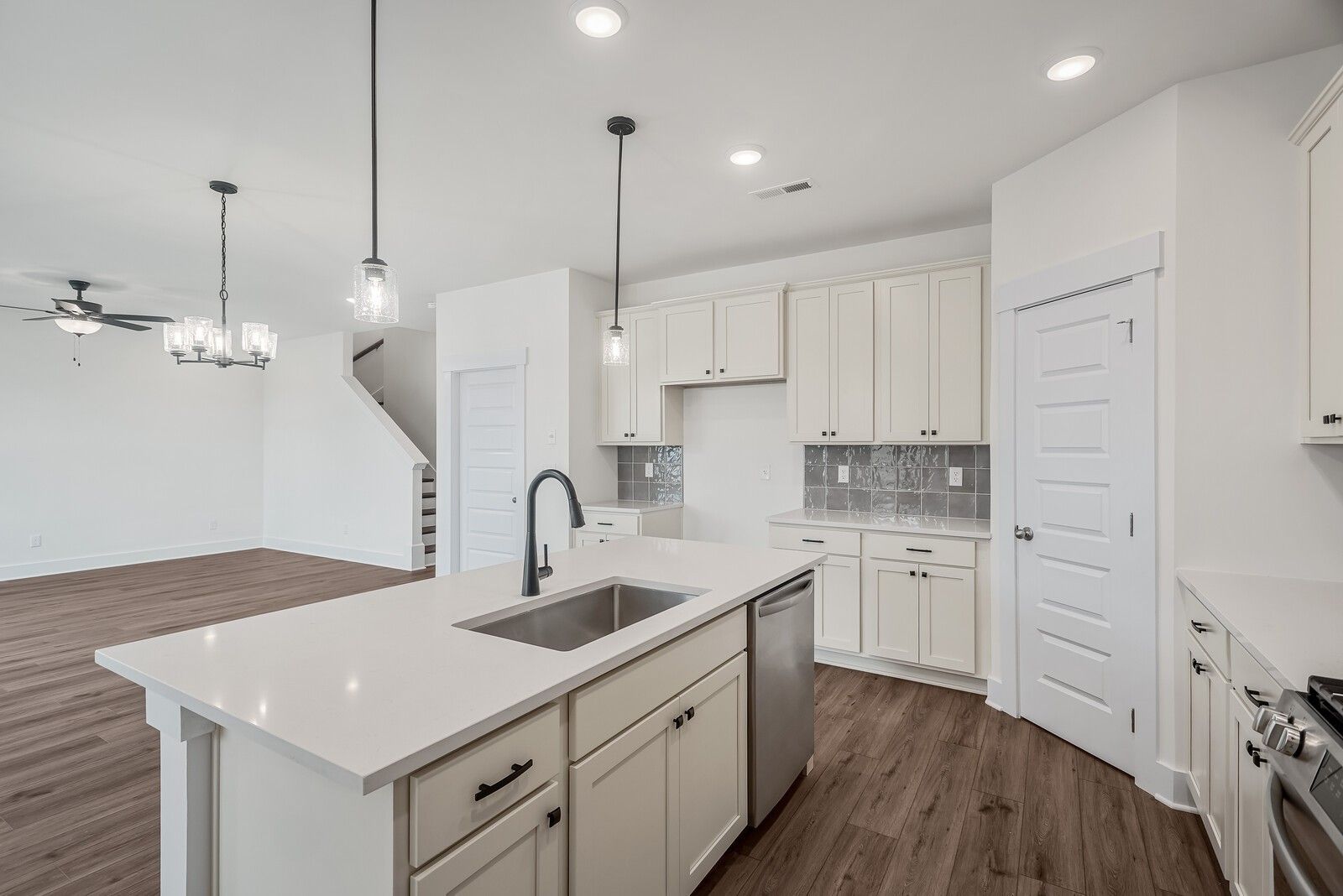 Image 17 of Davidson Homes' New Home at 404 Old Spring Ln