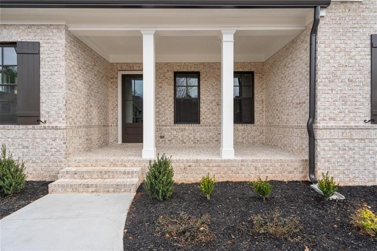 Image 7 of Davidson Homes' New Home at 2711 Twisted Oak Way