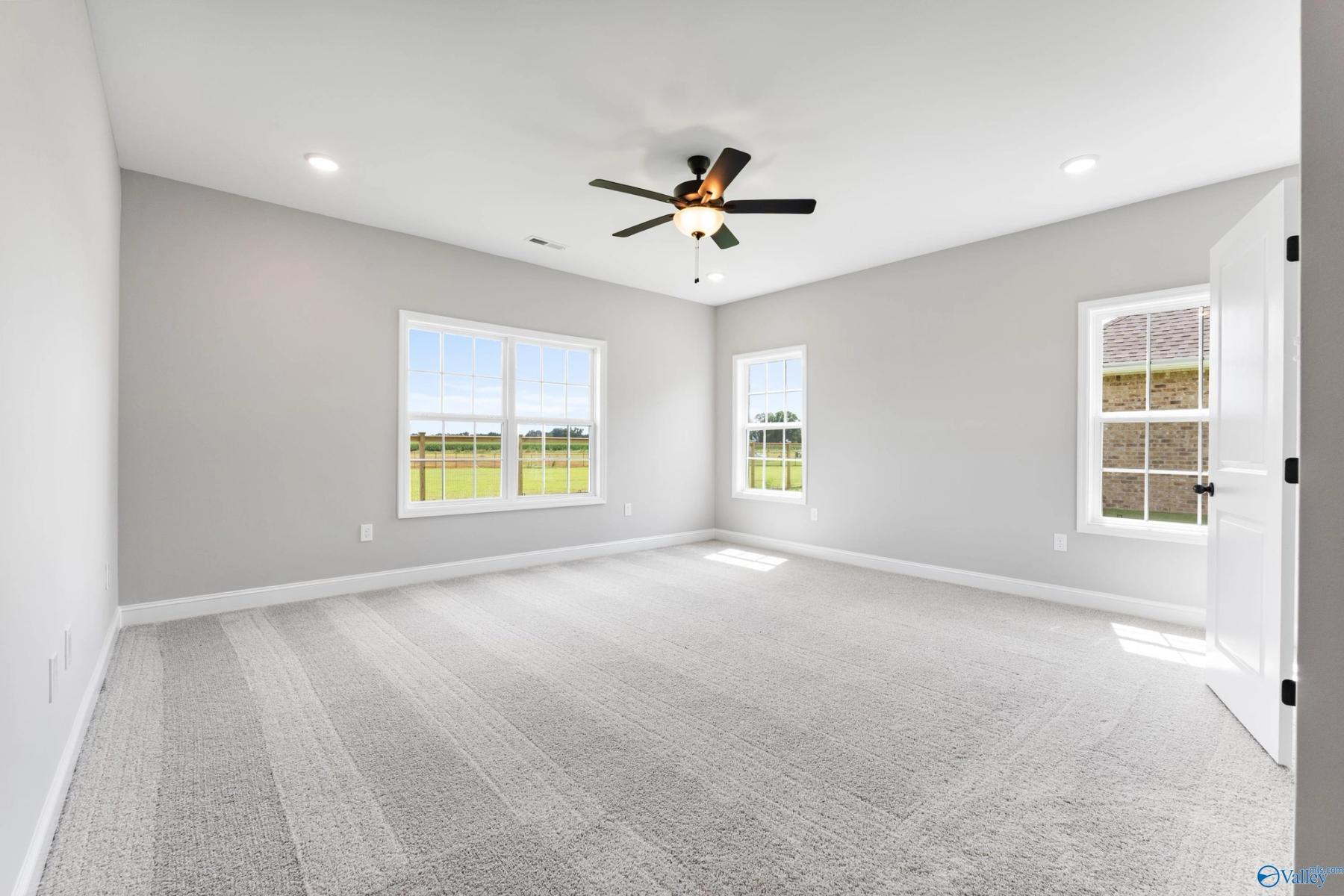 Image 14 of Davidson Homes' New Home at 208 Kendall Farms Boulevard
