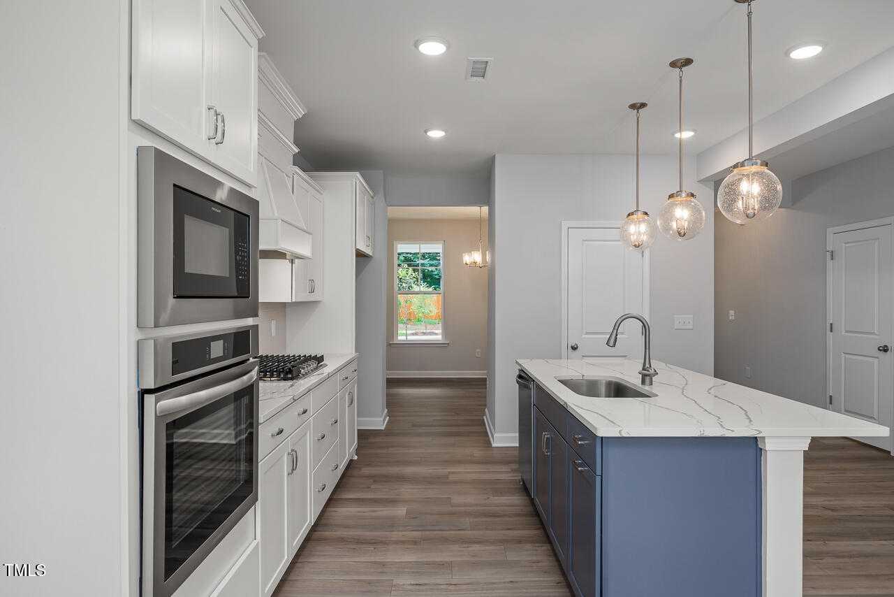 Image 7 of Davidson Homes' New Home at 444 Golden Dragonfly Street