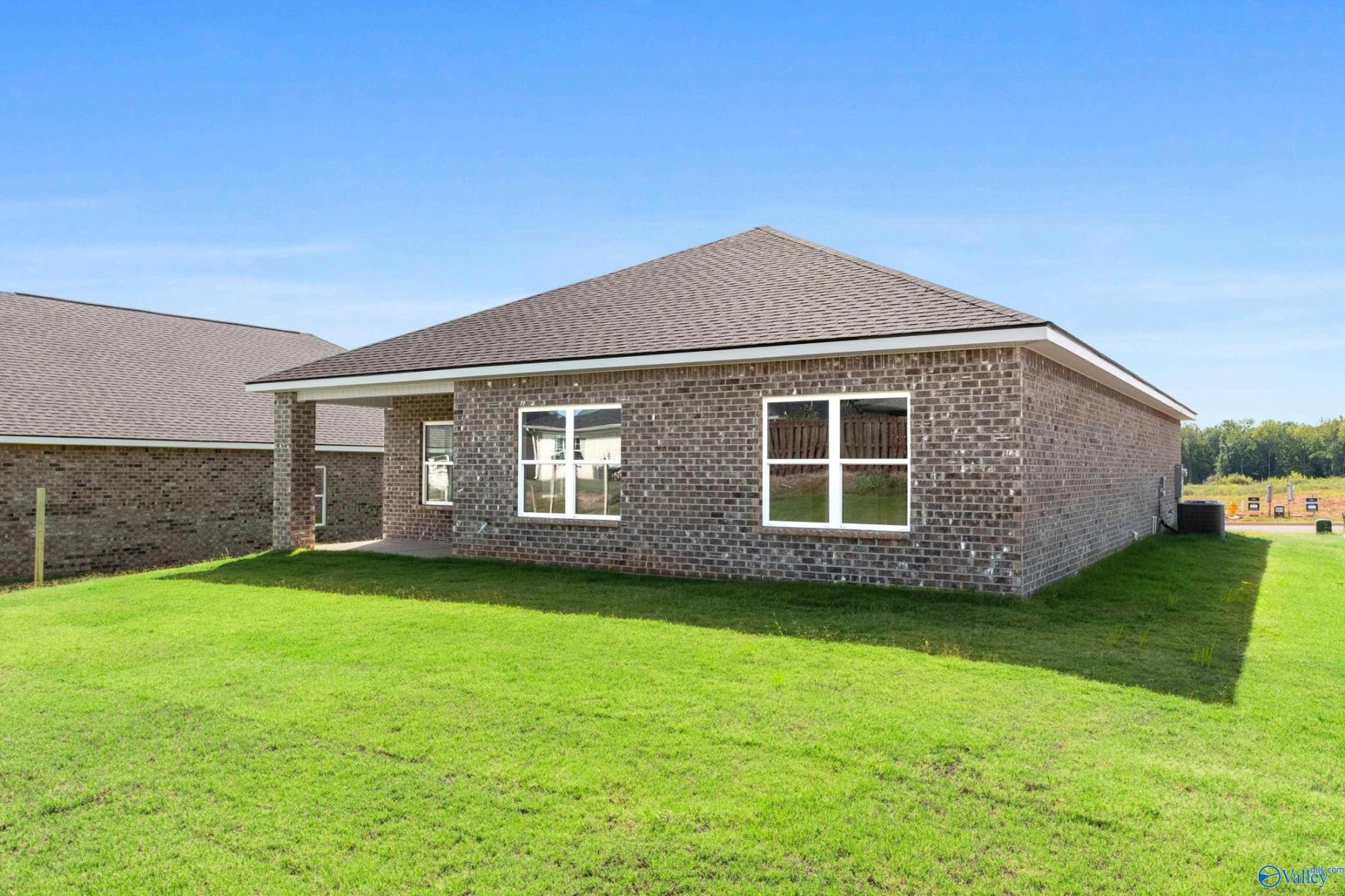 Image 26 of Davidson Homes' New Home at 219 Pine Island Avenue