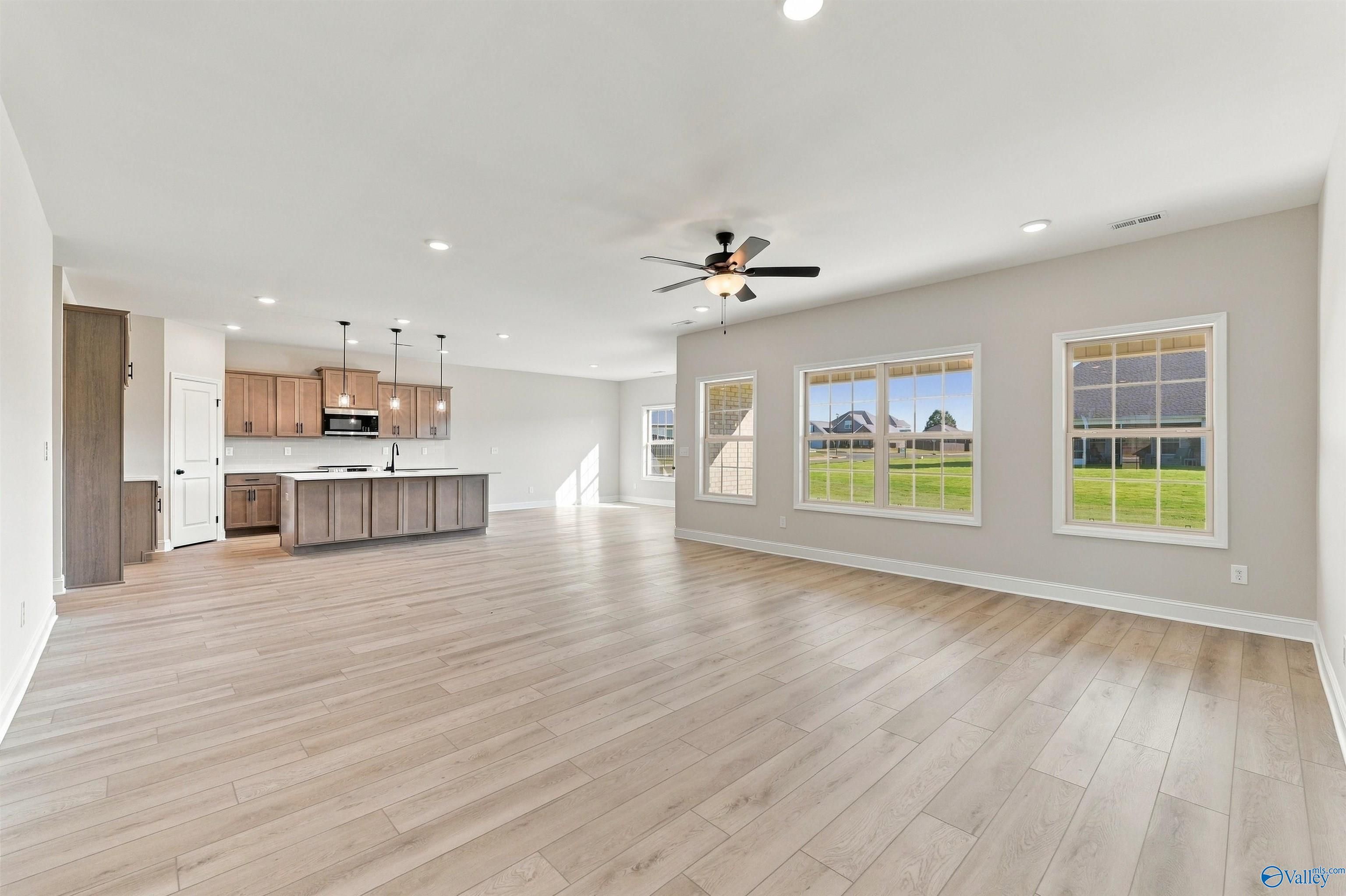 Image 7 of Davidson Homes' New Home at 29452 Crawfish Drive