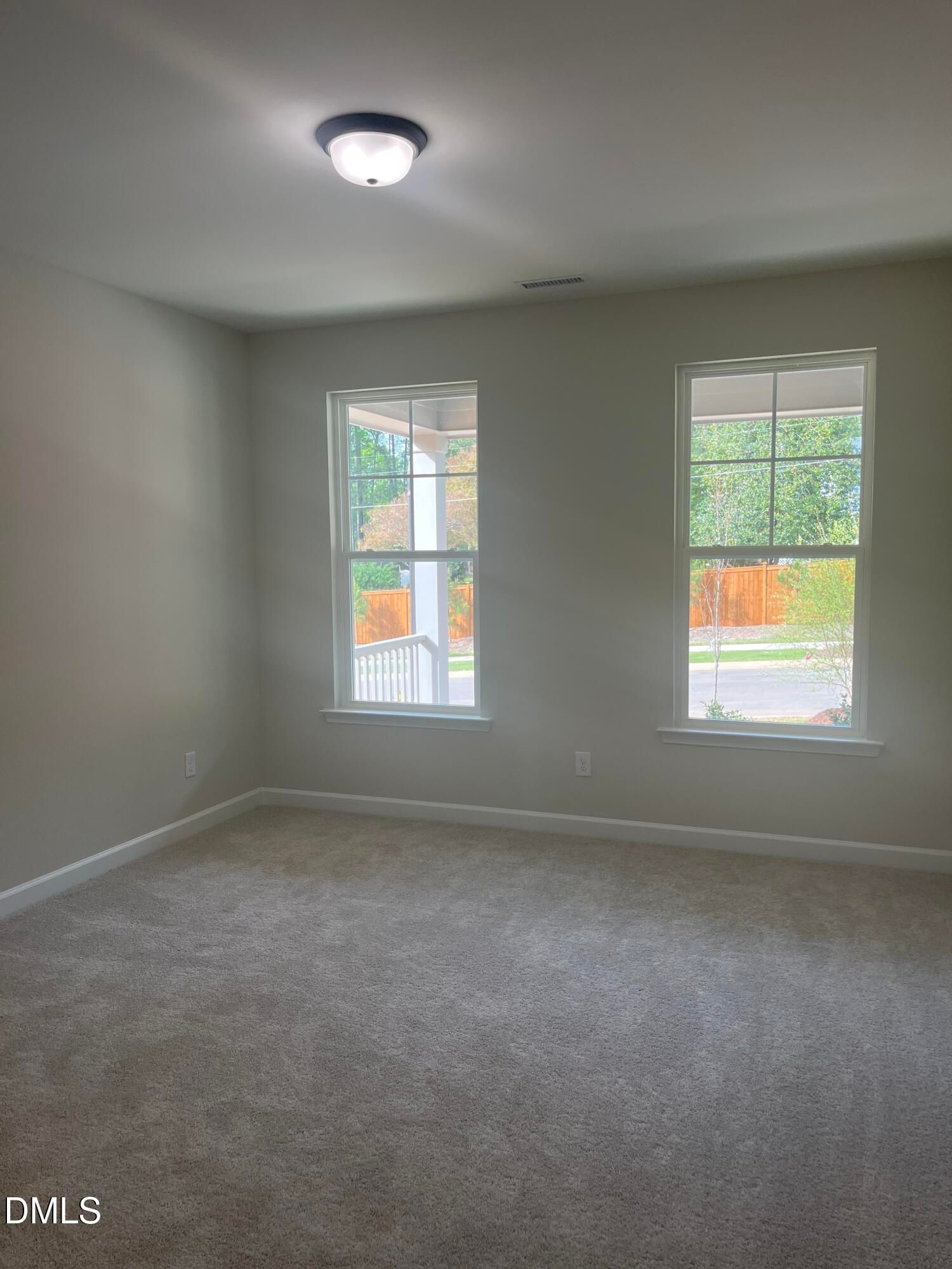 Image 5 of Davidson Homes' New Home at 424 Golden Dragonfly Street