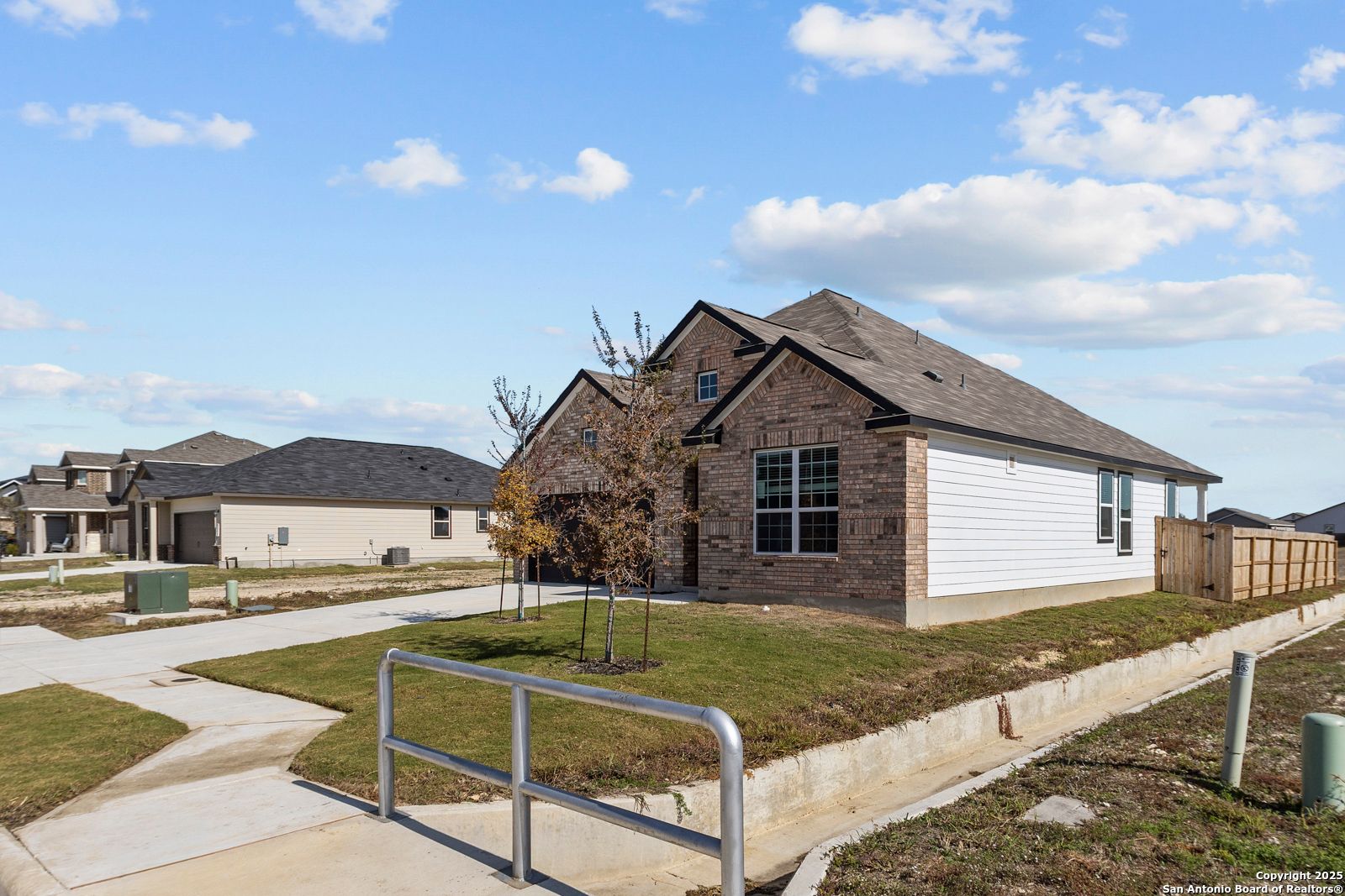 Image 3 of Davidson Homes' New Home at 3800 Isaac Dr
