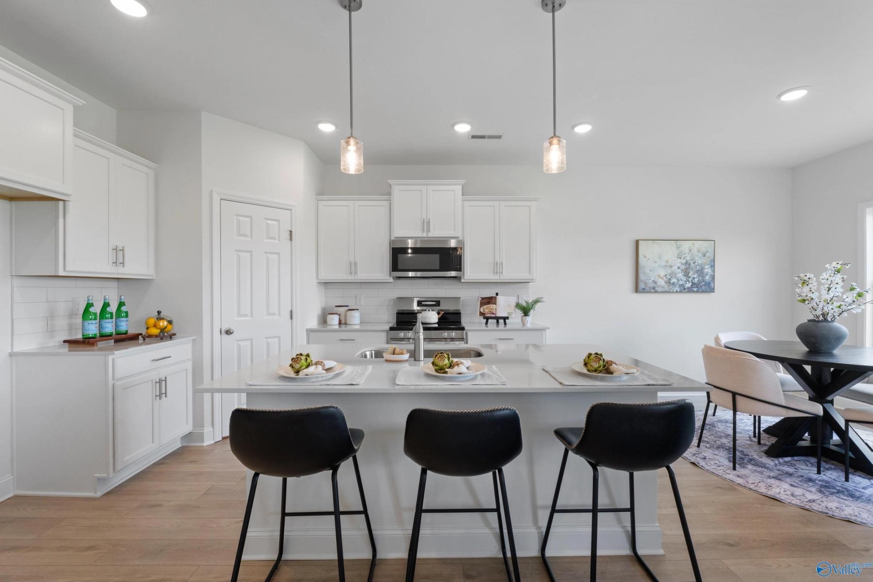 Image 4 of Davidson Homes' New Home at 148 Heritage Lakes Boulevard