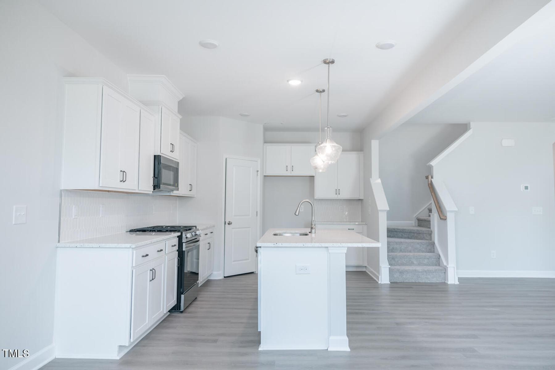 Image 3 of Davidson Homes' New Home at 285 Gregory Village Drive