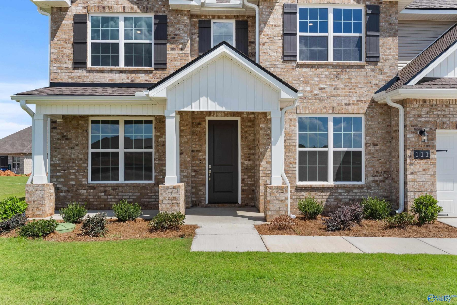 Image 5 of Davidson Homes' New Home at 111 Lucy Lynn Boulevard