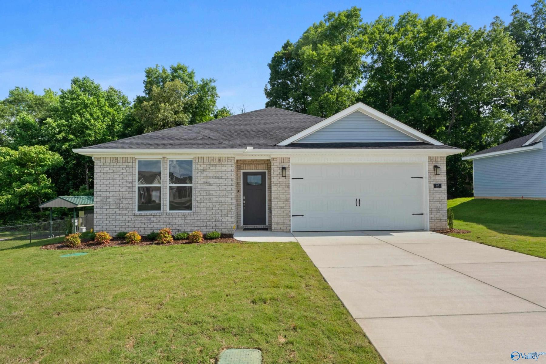 Image 2 of Davidson Homes' New Home at 28 Aurora Circle