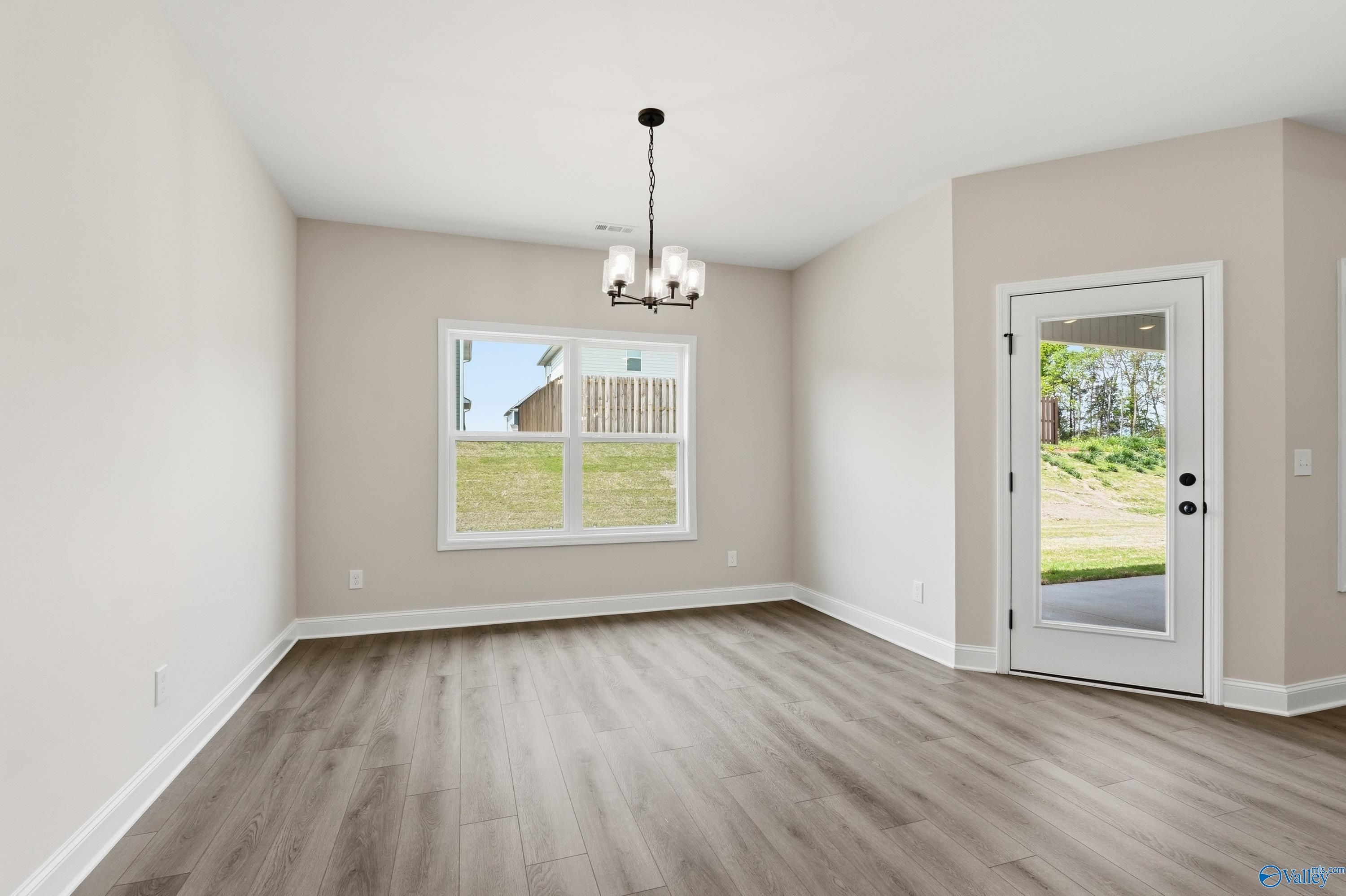 Image 16 of Davidson Homes' New Home at 106 Evergreen Mill Lane