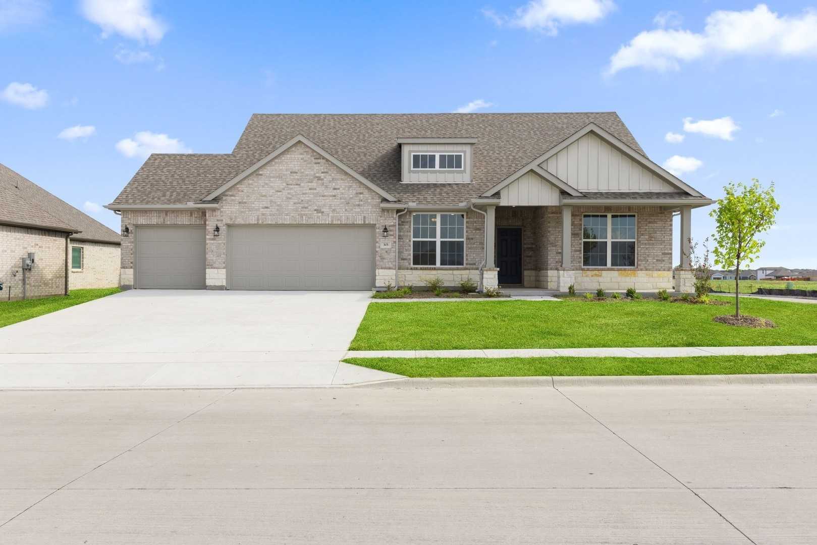 Image 1 of Davidson Homes' New Home at 301 Briarwood Drive