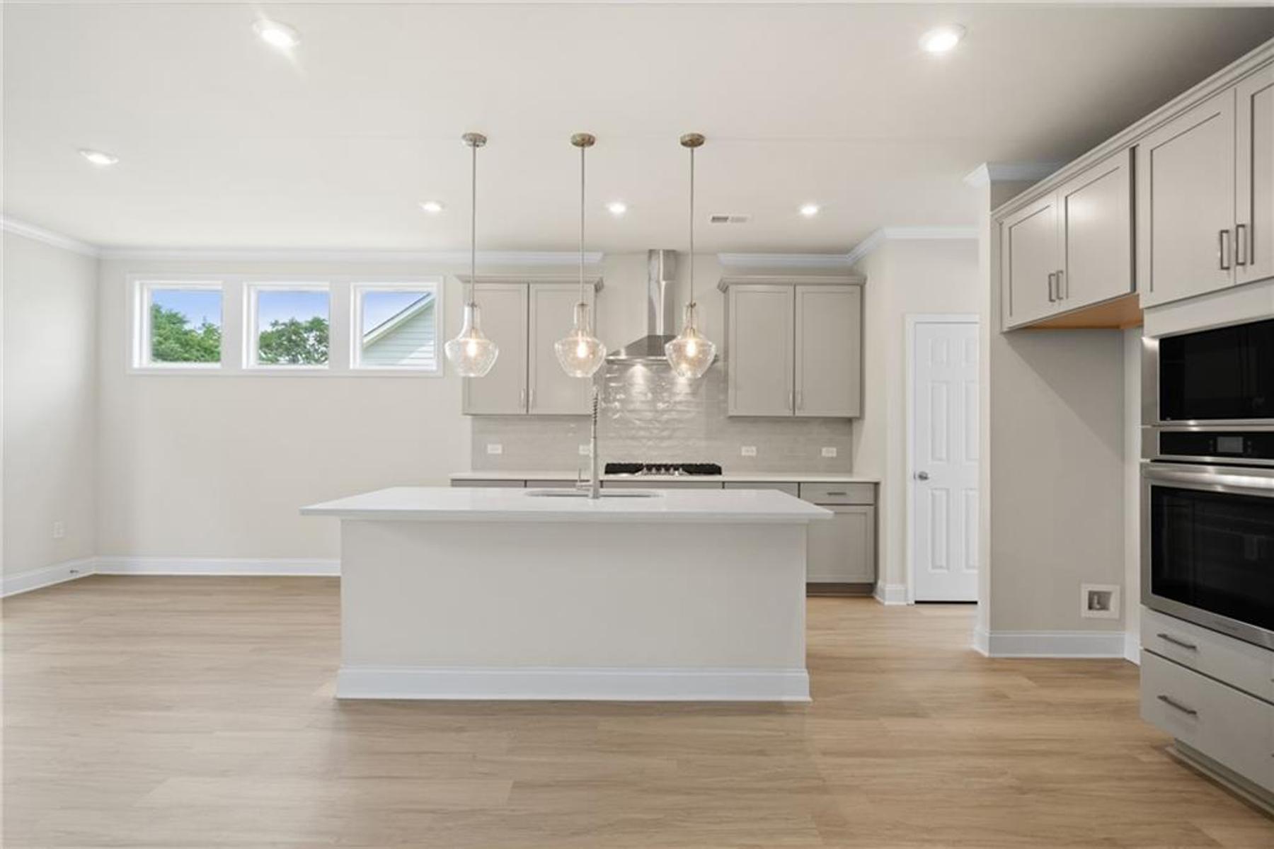 Image 9 of Davidson Homes' New Home at 688 Grand Wehunt Drive