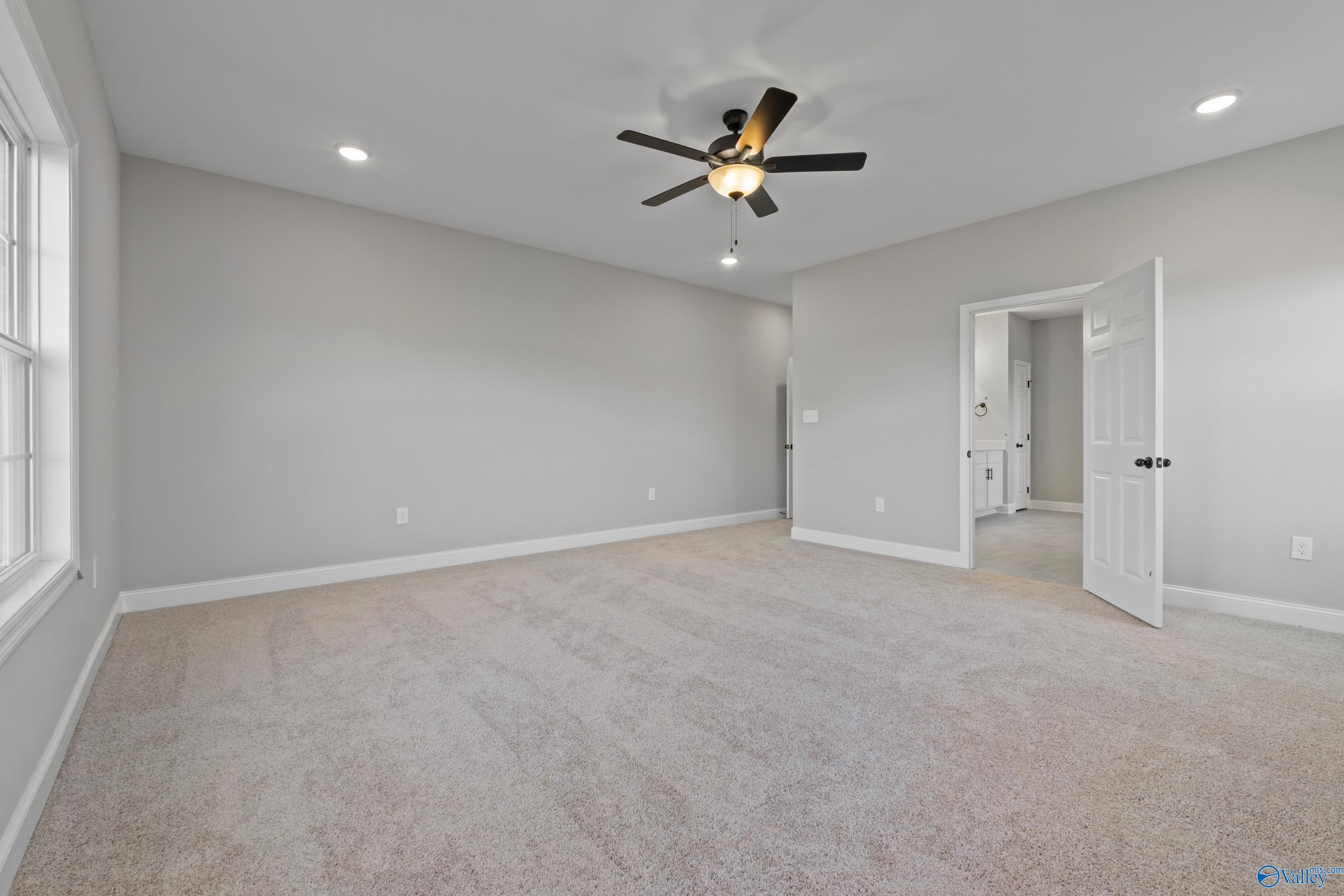 Image 14 of Davidson Homes' New Home at 202 Applewood Court