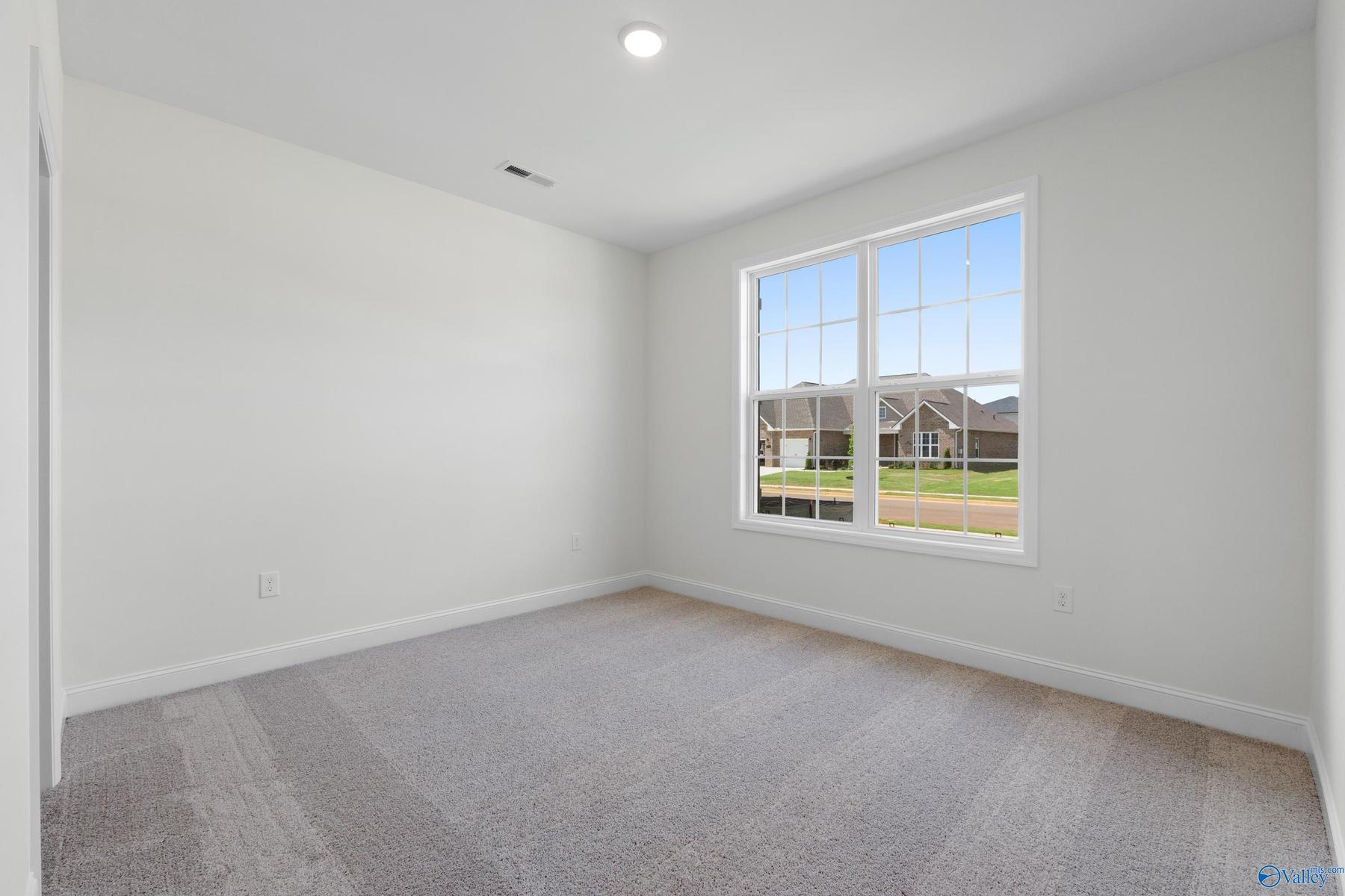 Image 19 of Davidson Homes' New Home at 206 Kendall Farms Boulevard