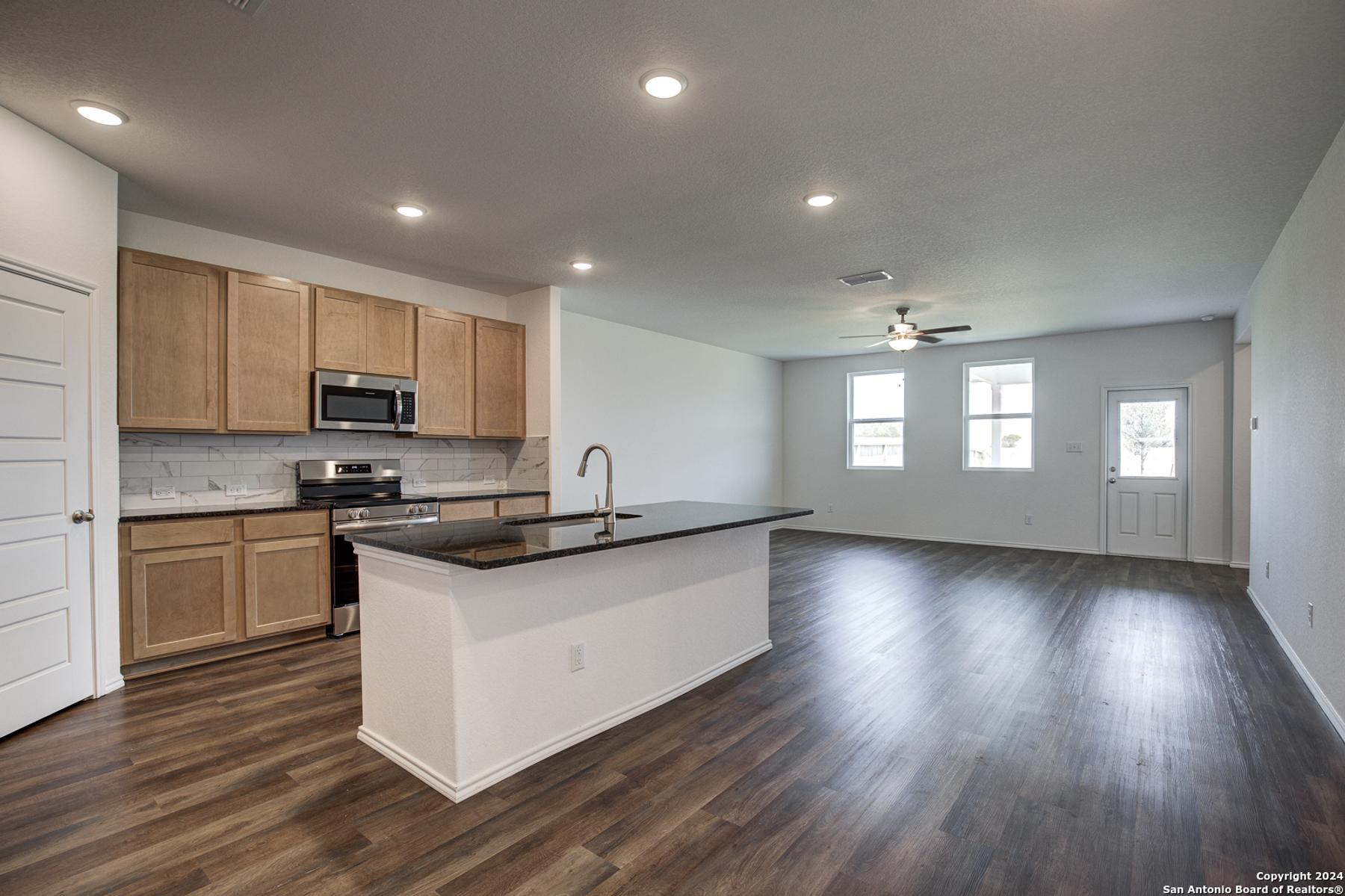 Image 8 of Davidson Homes' New Home at 208 Drew Circle