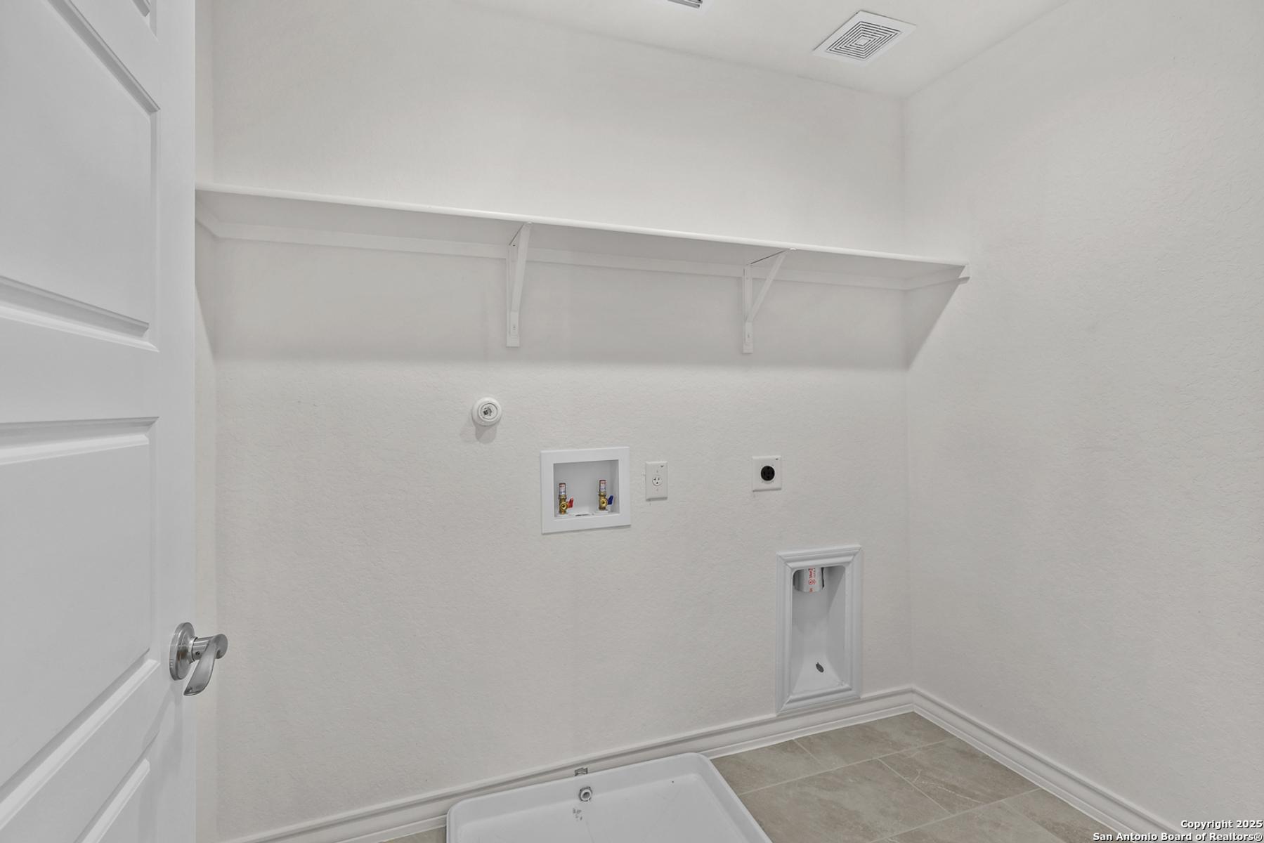 Image 41 of Davidson Homes' New Home at 14474 Costa Leon