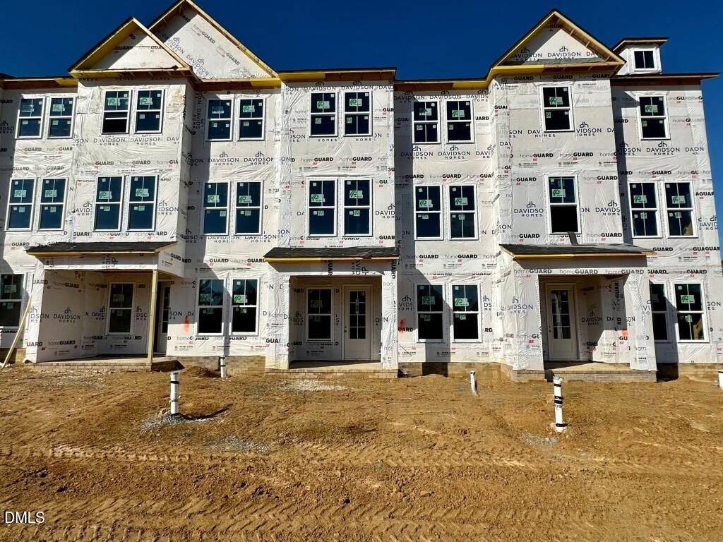 Exterior view of Davidson Homes' New Home at 608 Thatch Lane