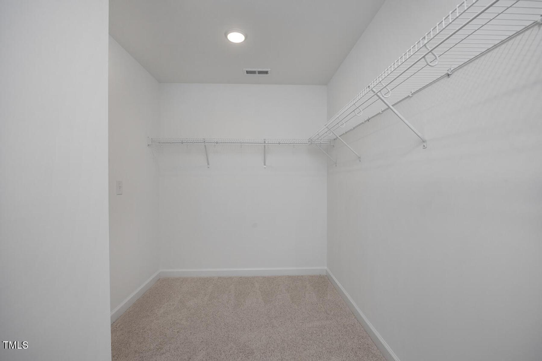 Image 14 of Davidson Homes' New Home at 315 Gregory Village Drive