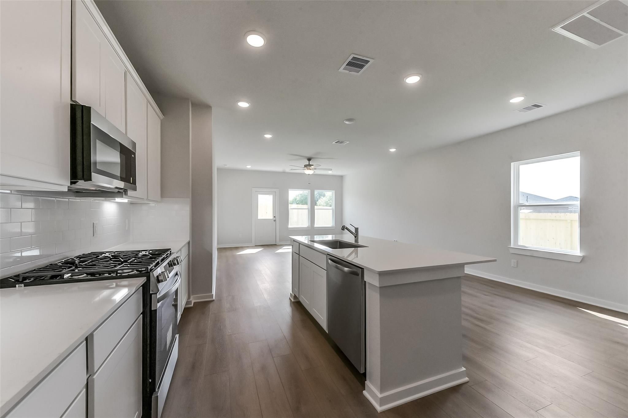 Image 9 of Davidson Homes' New Home at 1982 Brookpointe Lane