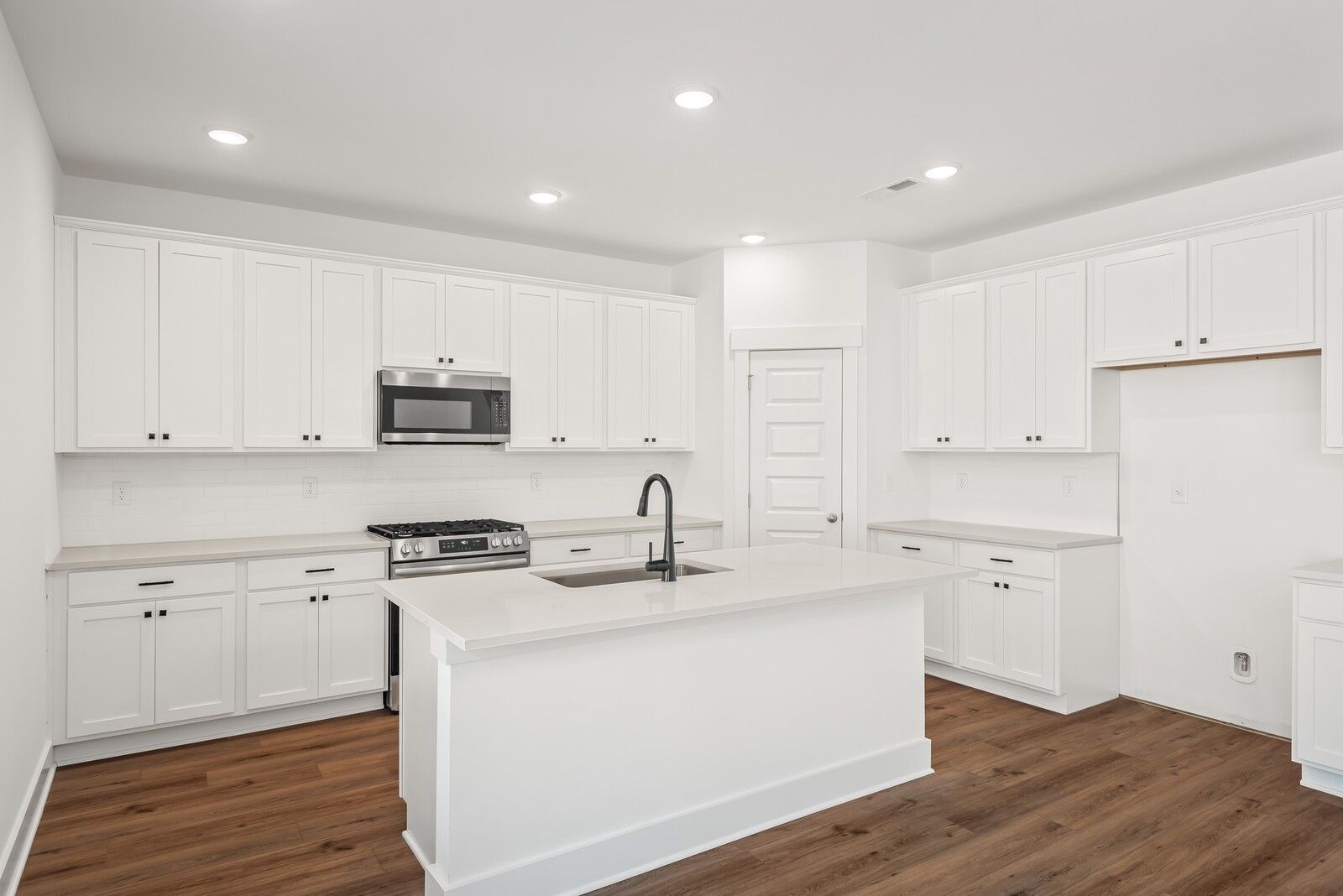 Image 2 of Davidson Homes' New Home at 104 Rock Chimney Rd