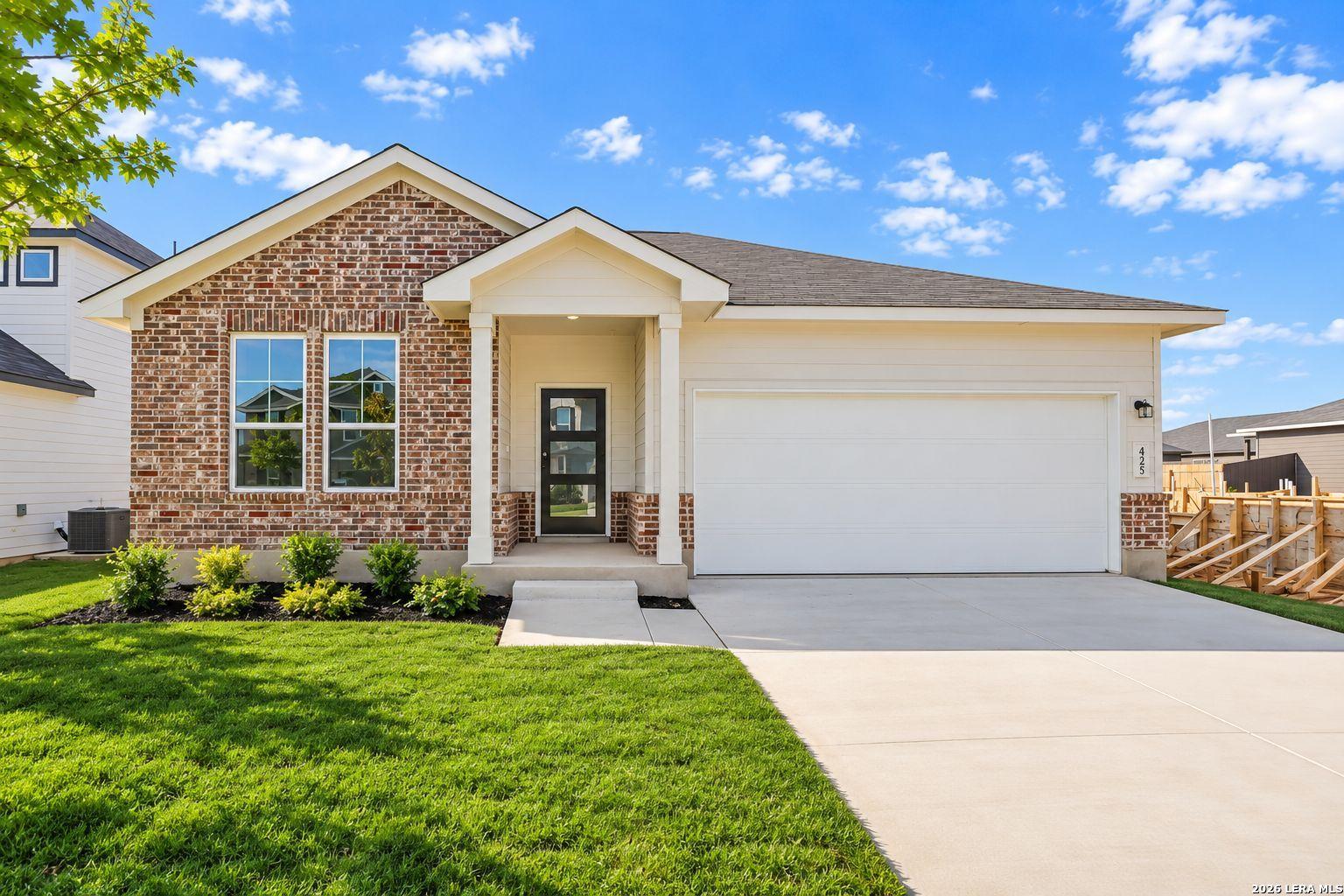 Image 2 of Davidson Homes' New Home at 425 Tims Way