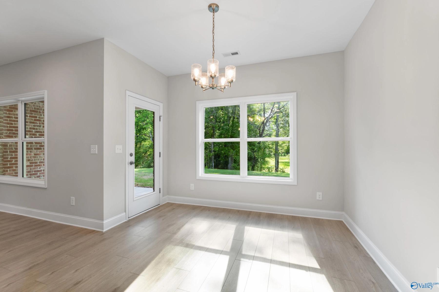 Image 11 of Davidson Homes' New Home at 162 River Pointe Drive