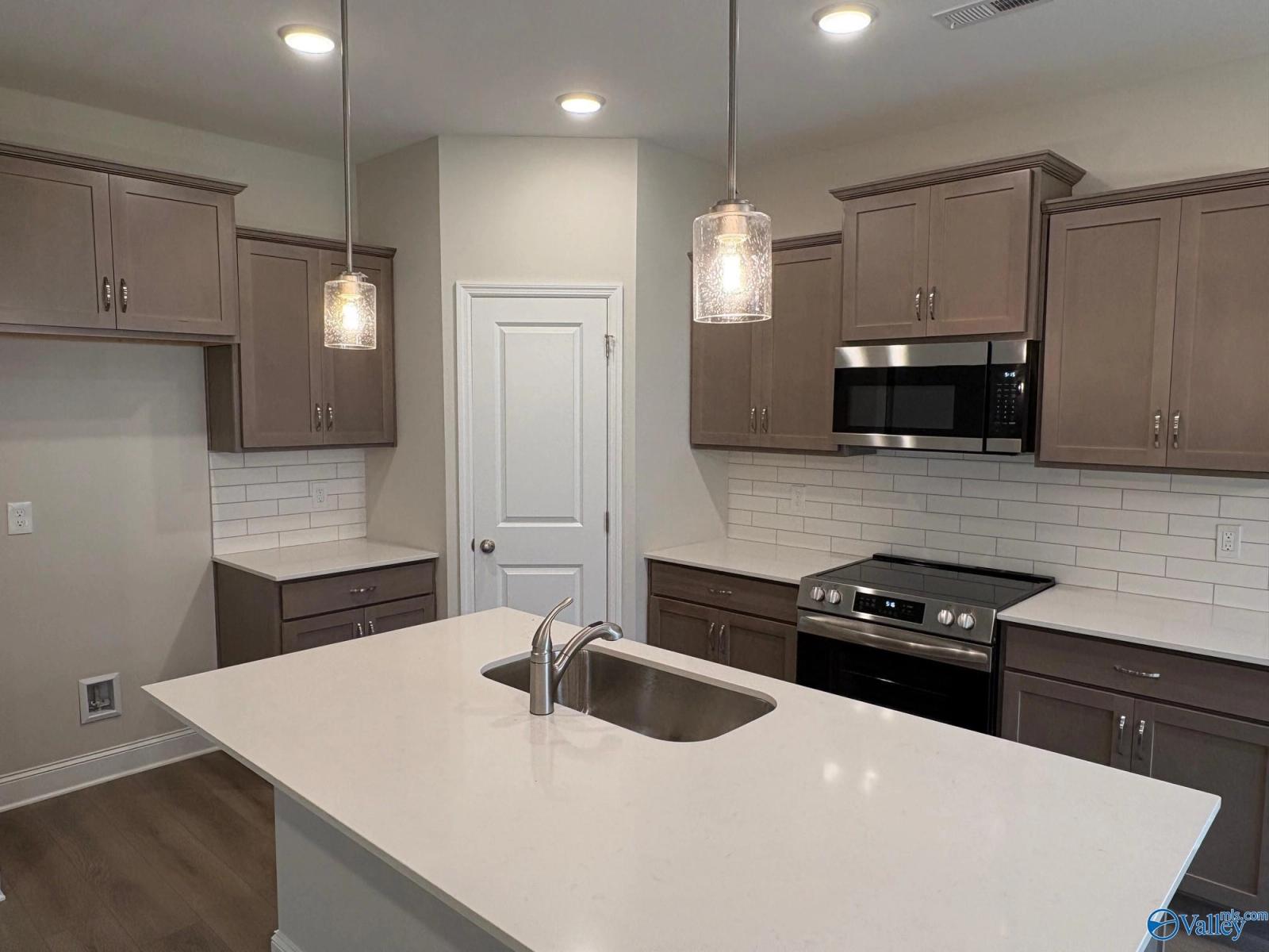 Image 2 of Davidson Homes' New Home at 88 Overland Pass