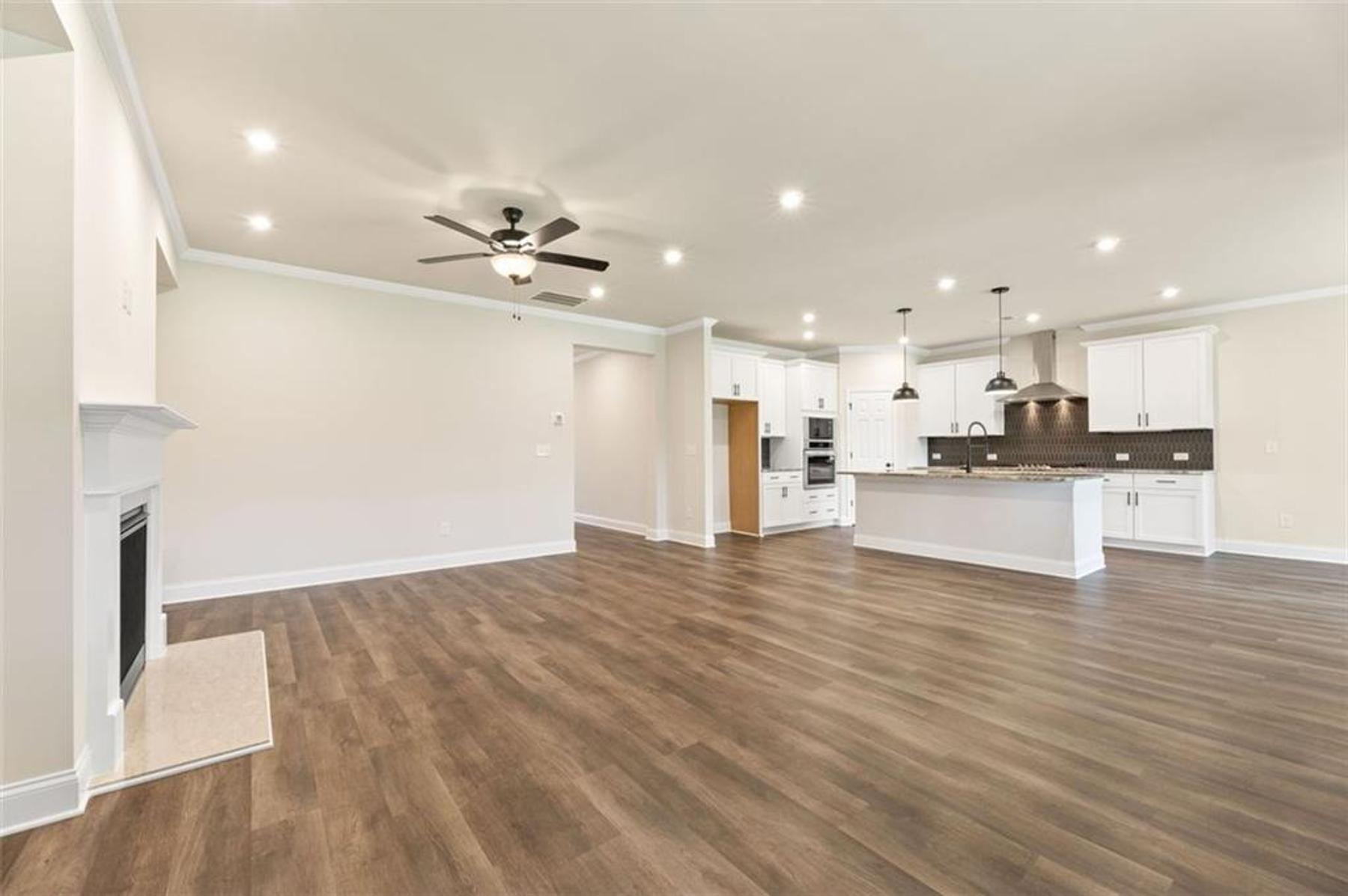 Image 15 of Davidson Homes' New Home at 537 Grand Wehunt Drive