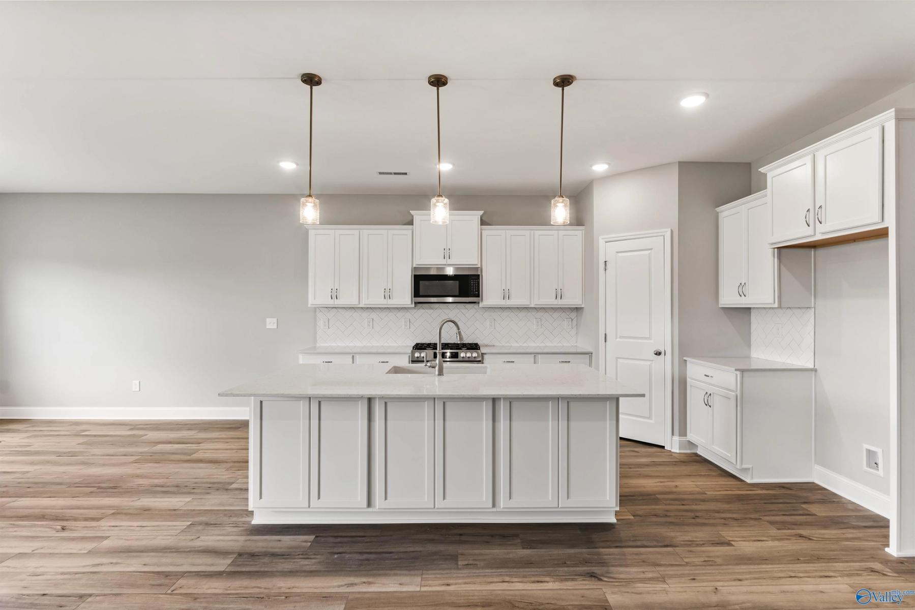 Image 10 of Davidson Homes' New Home at 105 Lucy Lynn Boulevard