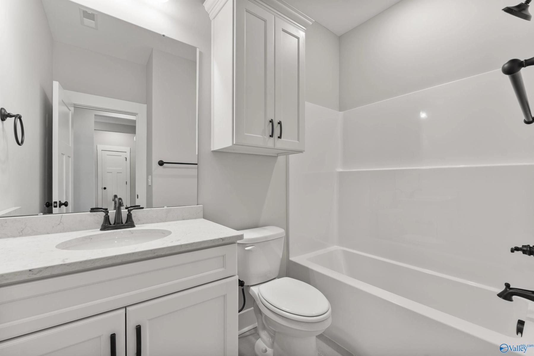 Image 26 of Davidson Homes' New Home at 215 Applewood Court