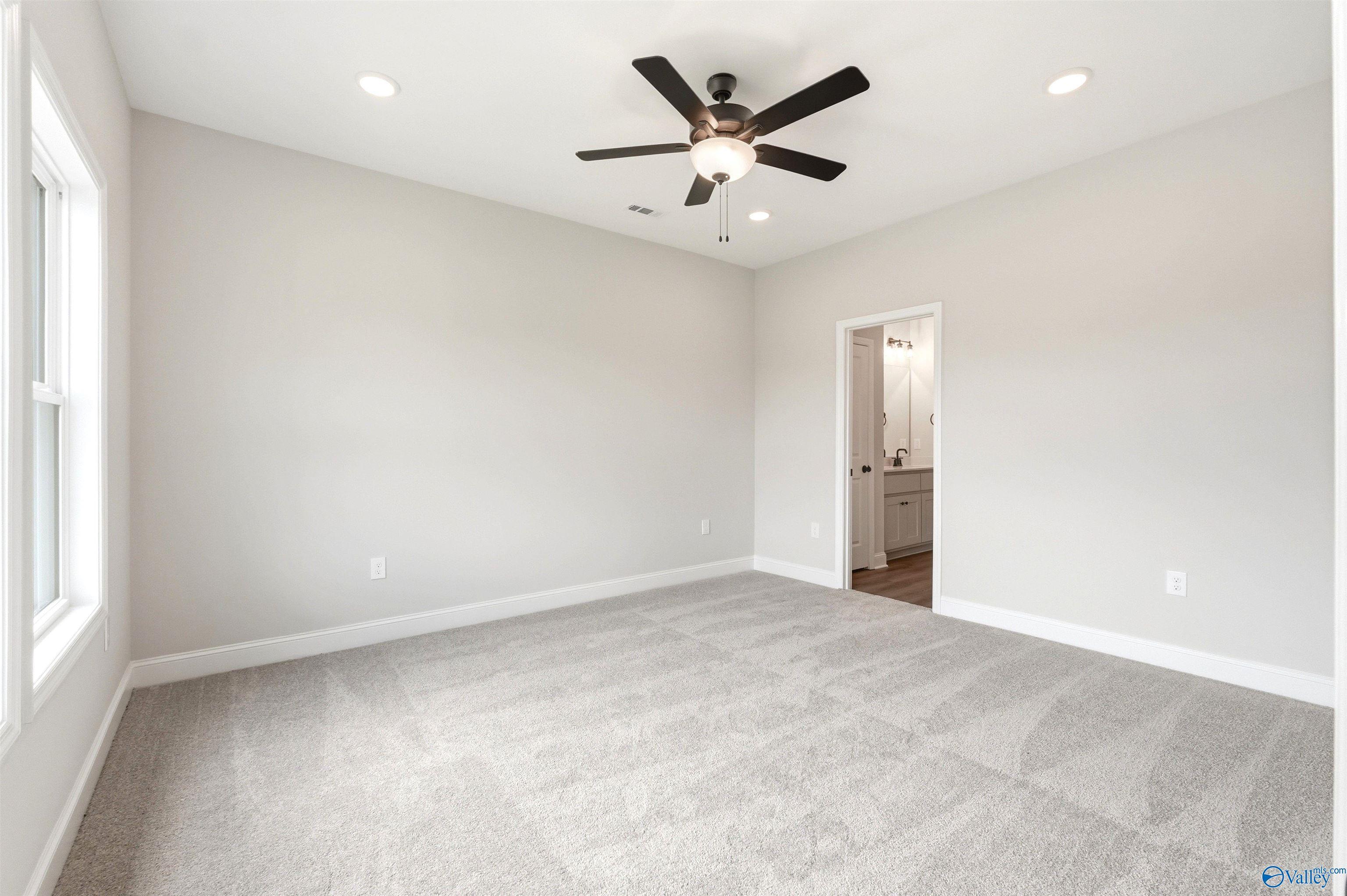 Image 8 of Davidson Homes' New Home at 160 Aurora Circle