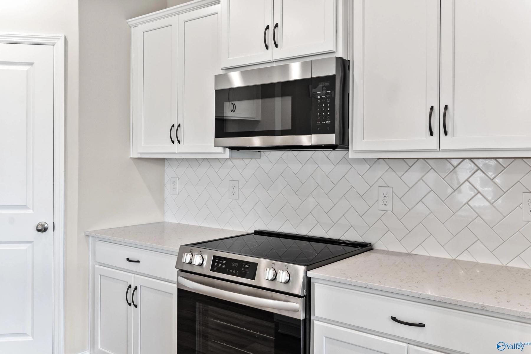 Image 16 of Davidson Homes' New Home at 157 Heritage Lakes Boulevard