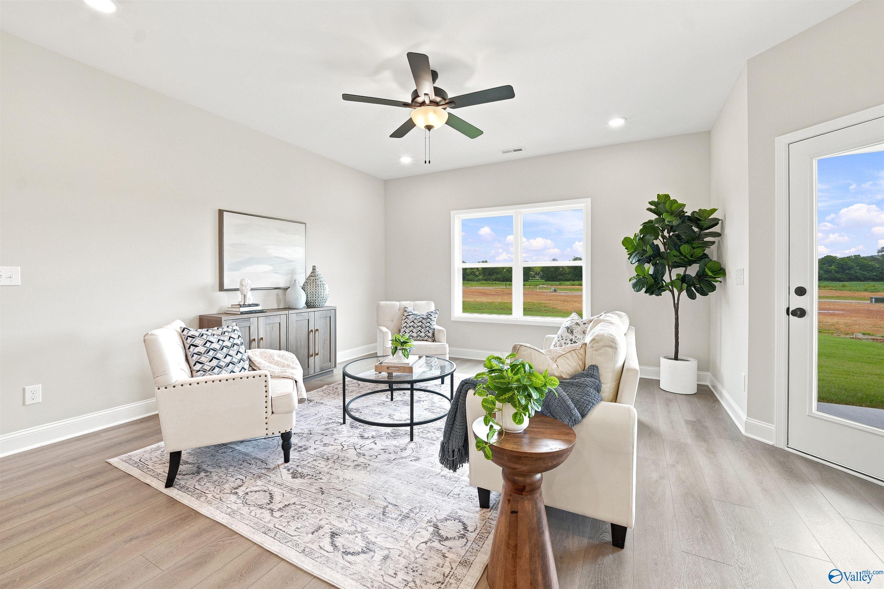 Image 11 of Davidson Homes' New Home at 121 Berry Cove Avenue