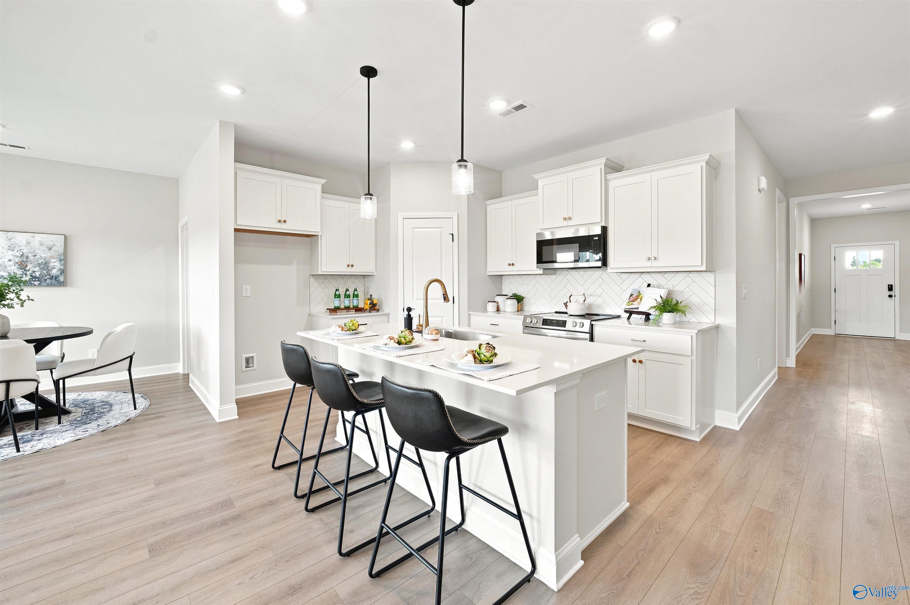Image 10 of Davidson Homes' New Home at 121 Berry Cove Avenue