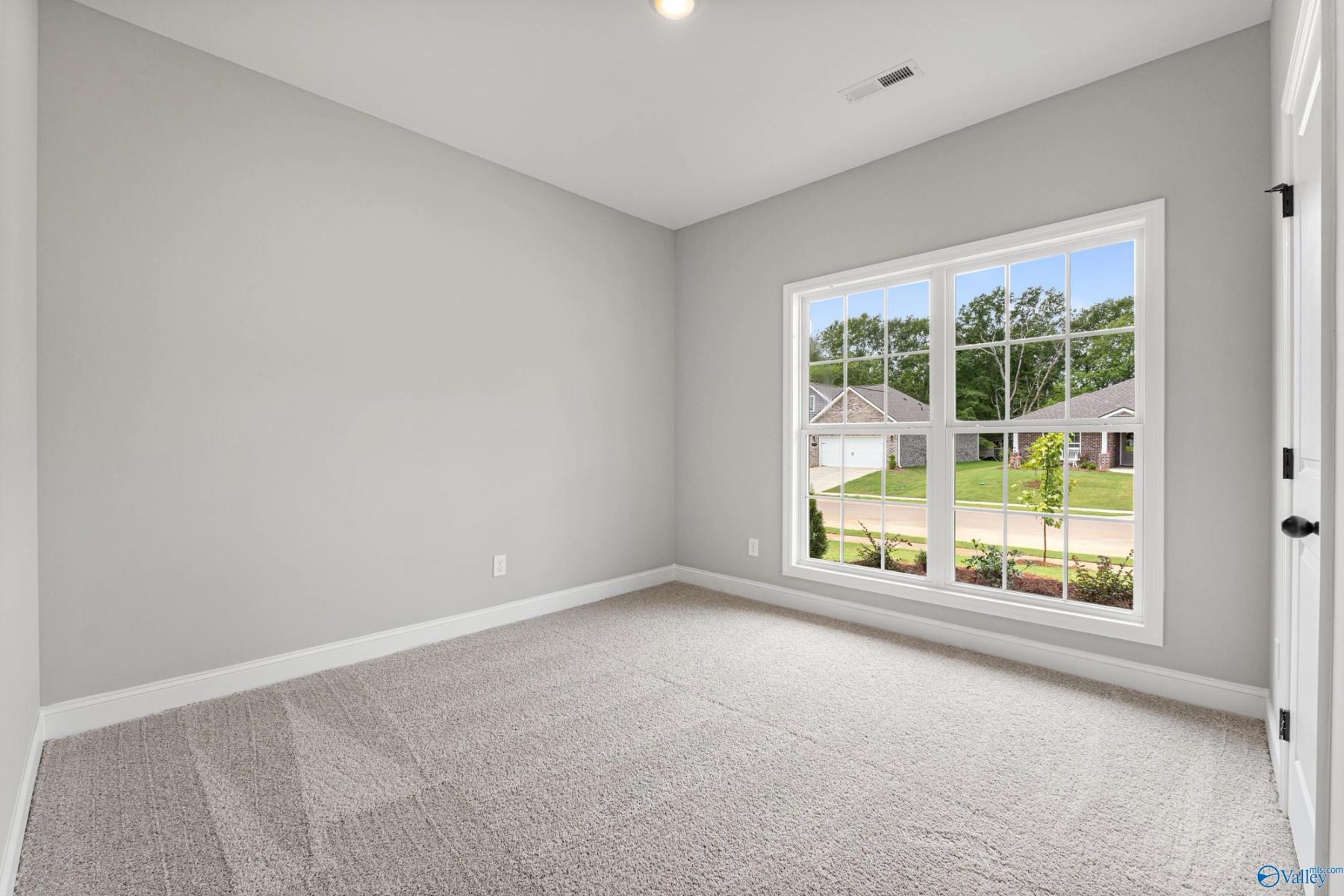 Image 8 of Davidson Homes' New Home at 169 River Pointe Drive