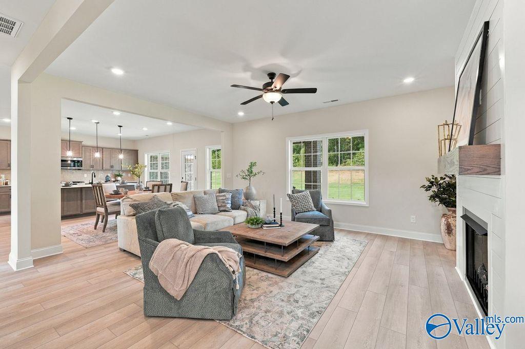 Image 11 of Davidson Homes' New Home at 817 Ronnie Drive SE