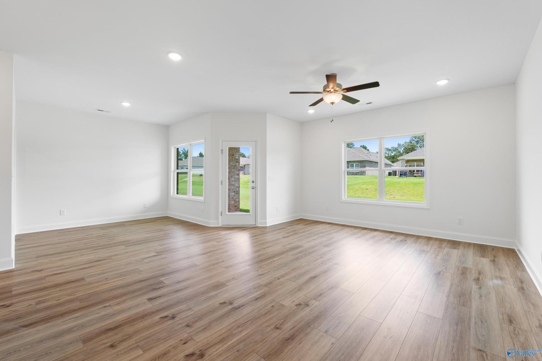 Image 10 of Davidson Homes' New Home at 167 River Pointe Drive