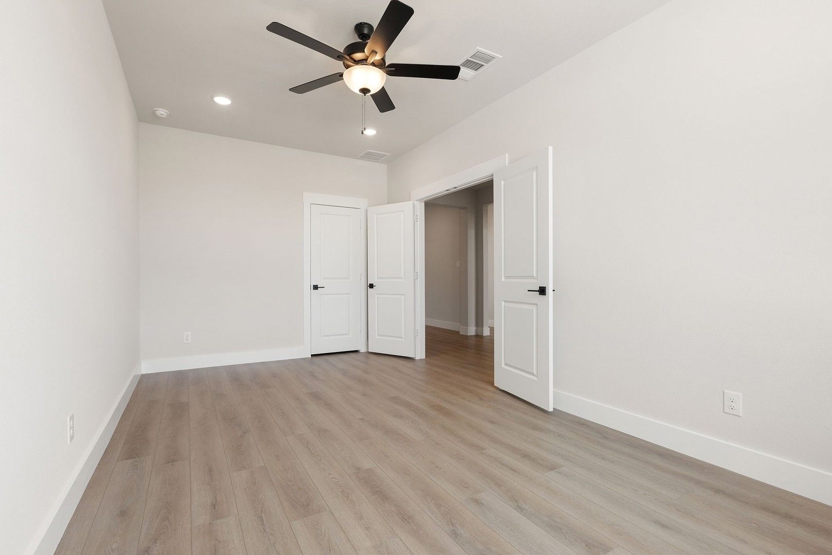 Image 8 of Davidson Homes' New Home at 301 Briarwood Drive