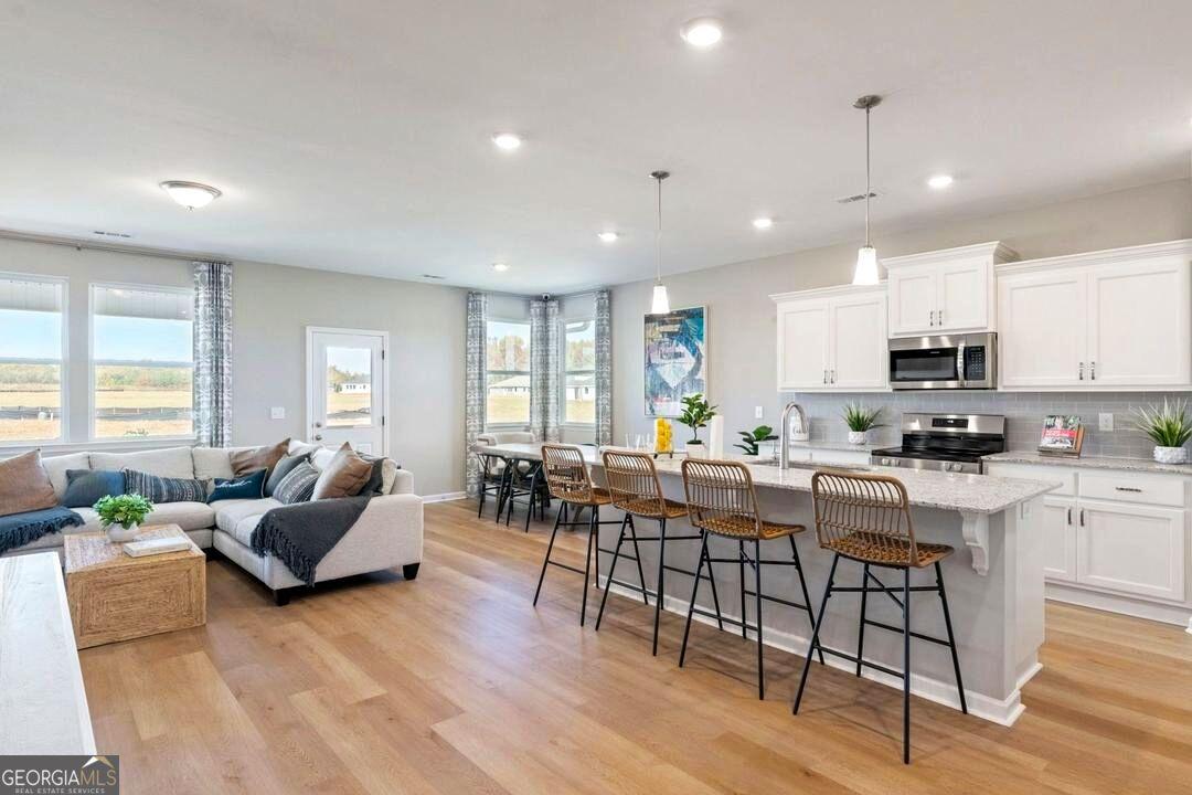 Image 4 of Davidson Homes' New Home at 101 Buttercup Pl