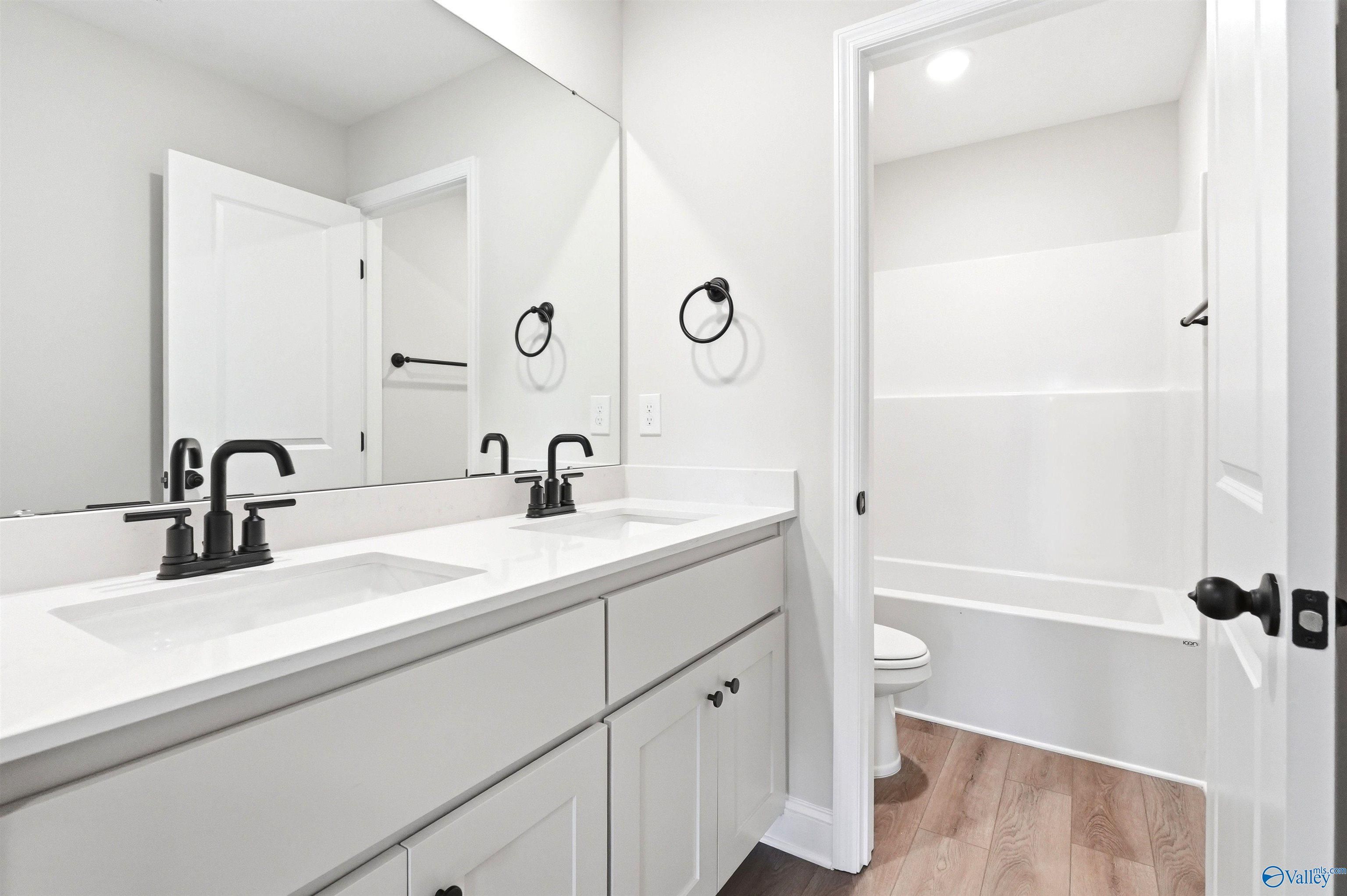 Image 17 of Davidson Homes' New Home at 160 Aurora Circle